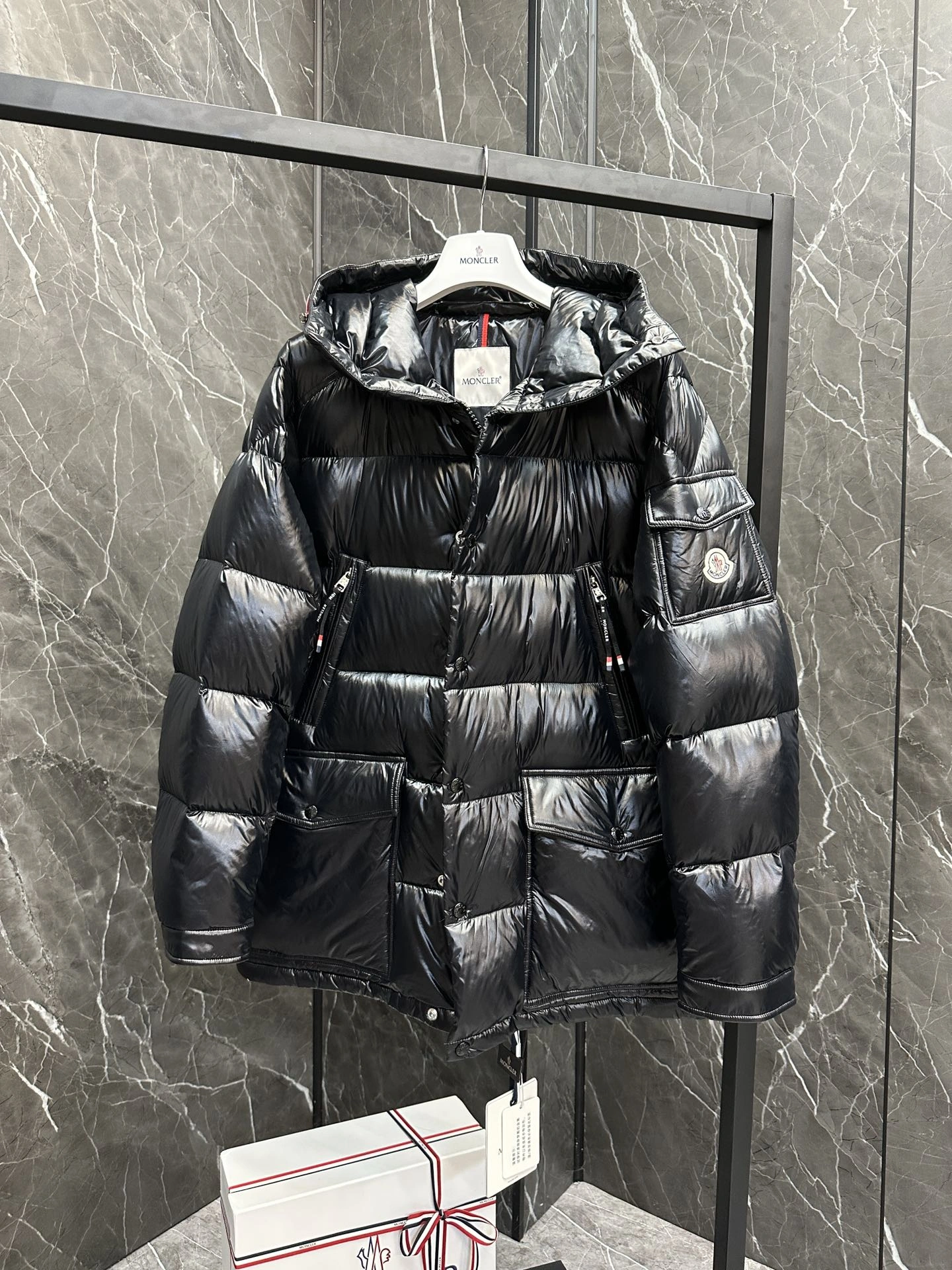Premium Moncler Down Jackets 146253