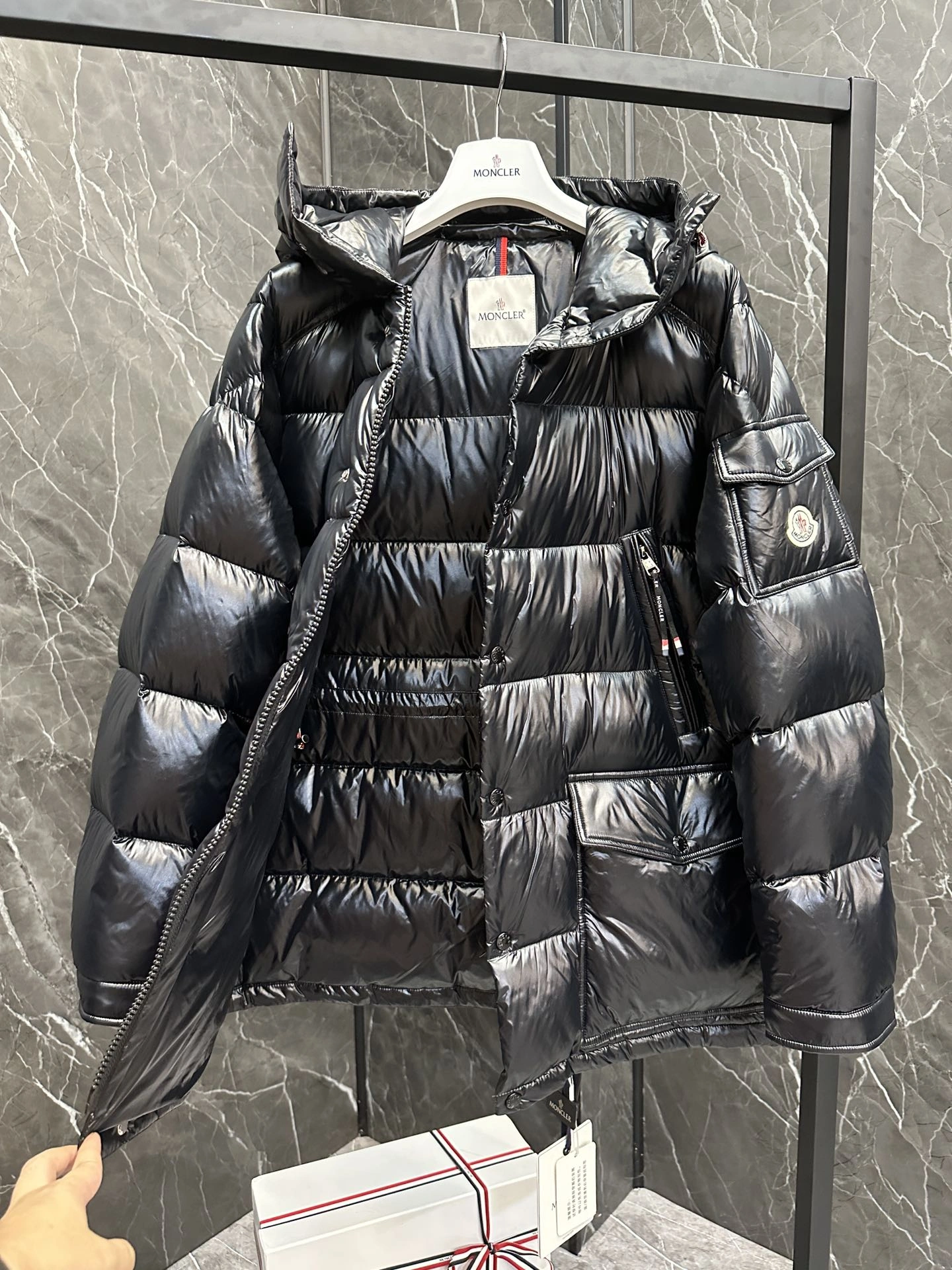 Premium Moncler Down Jackets 146253