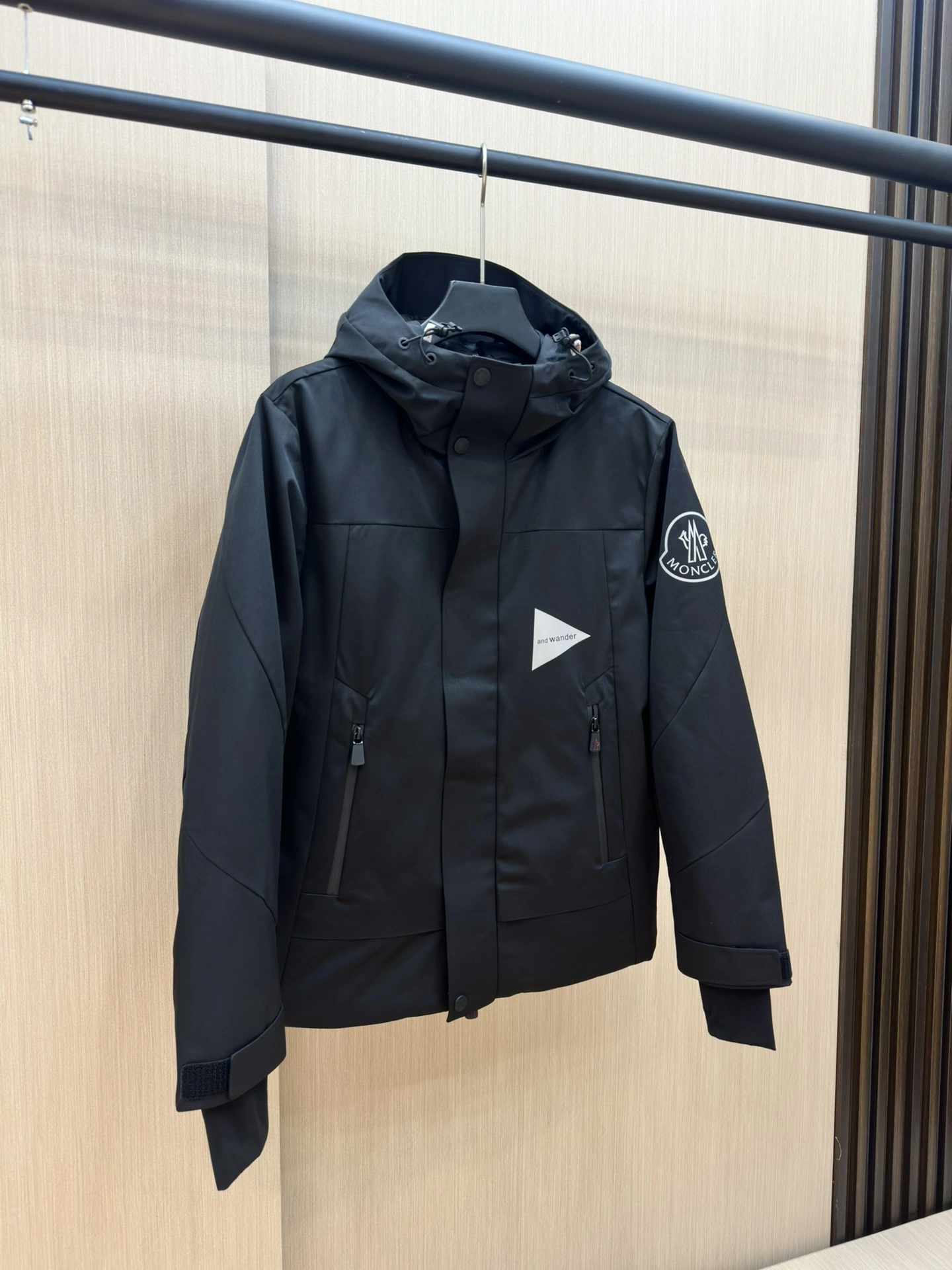 Moncler Down Jackets AllSeason 146243