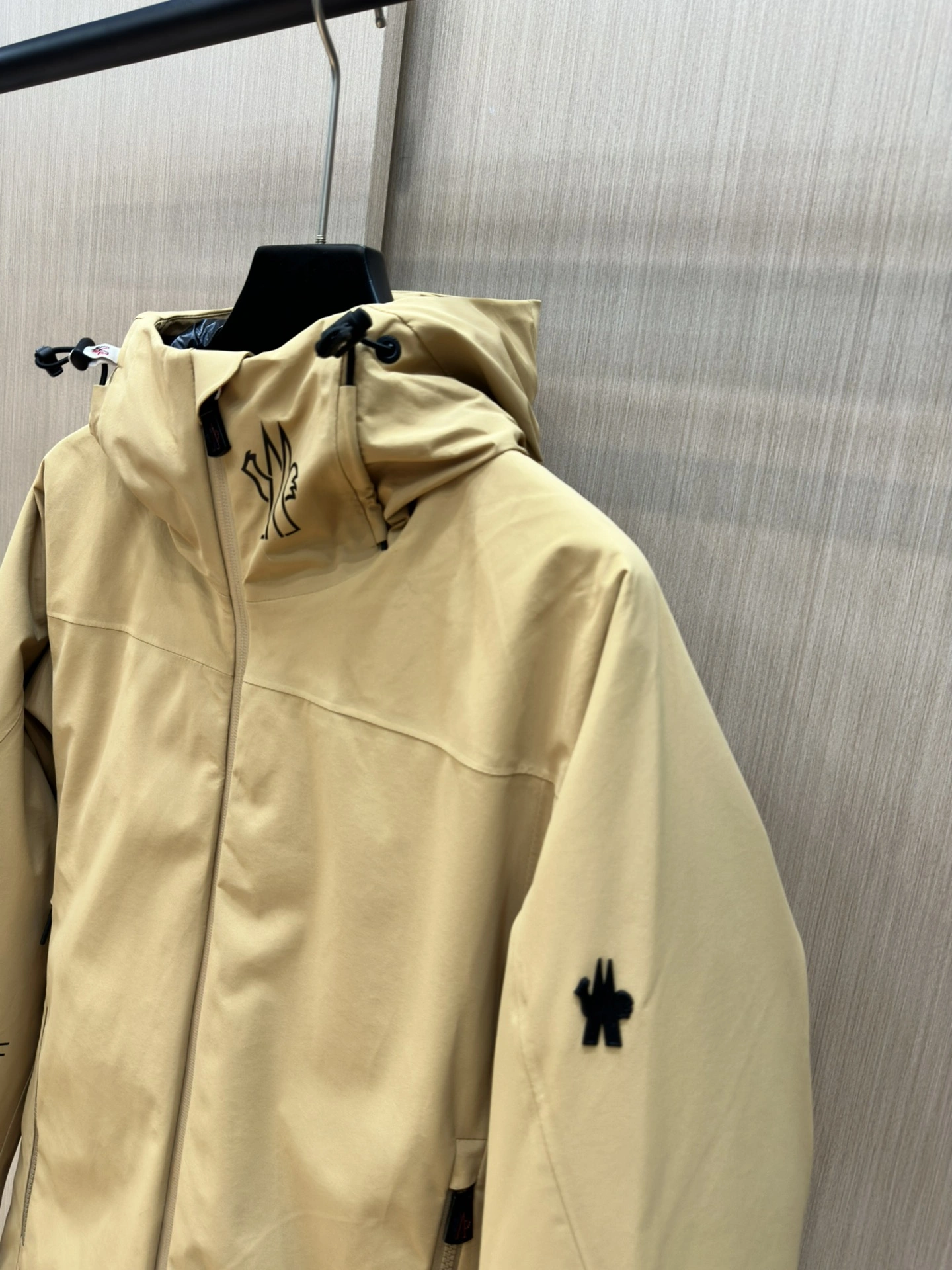 Durable Moncler Down Jackets 146258
