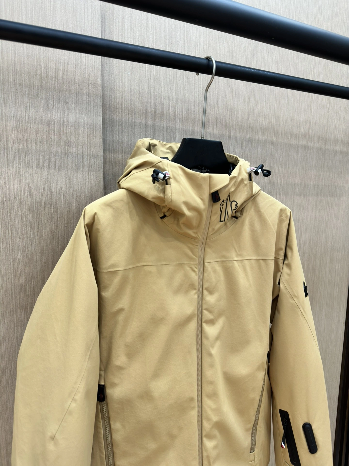 Durable Moncler Down Jackets 146258