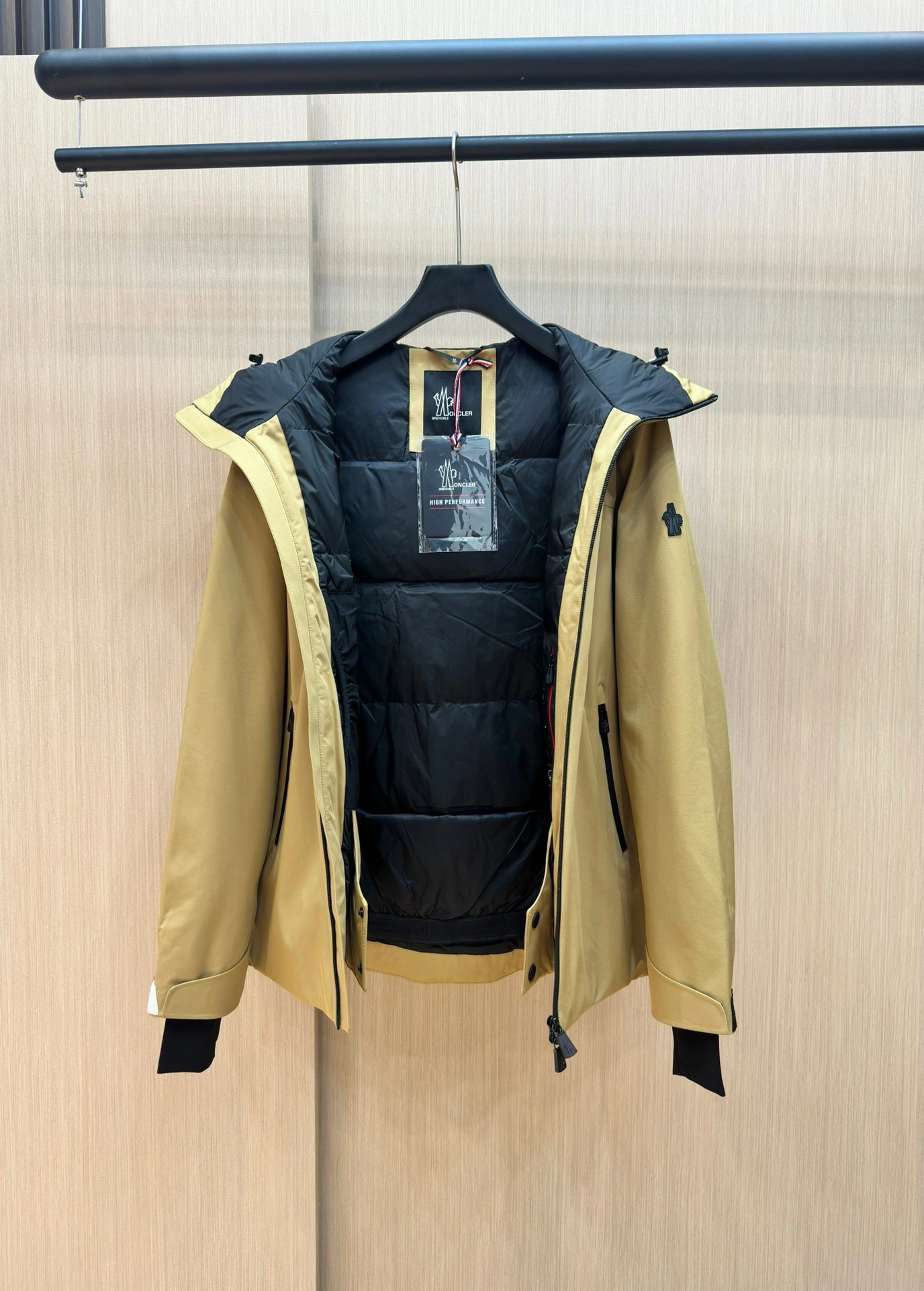 Durable Moncler Down Jackets 146258