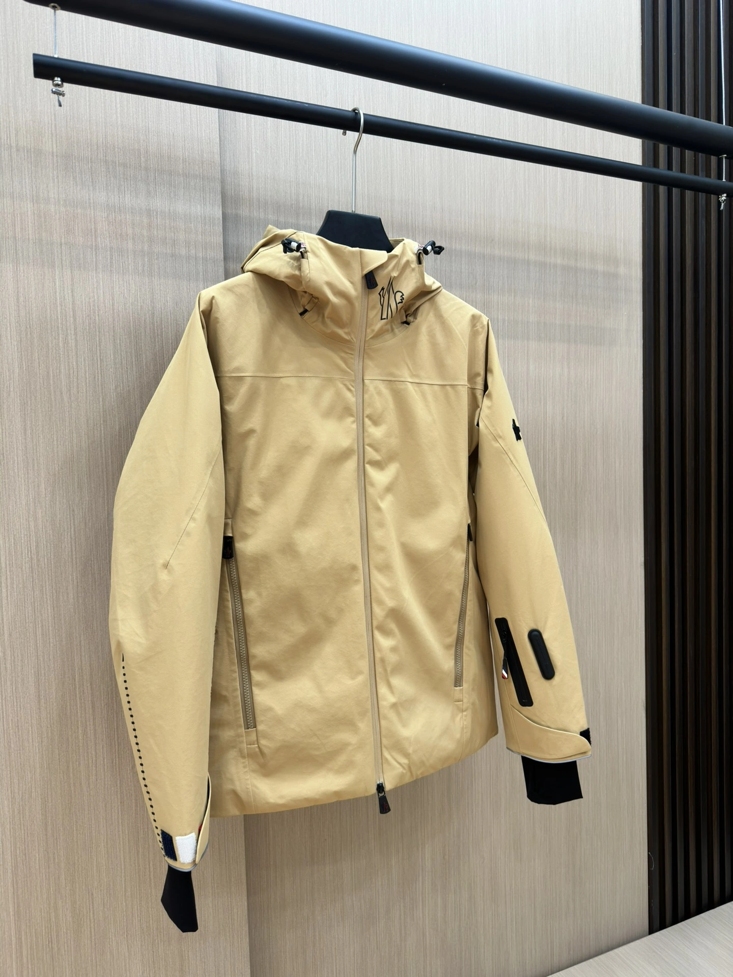 Durable Moncler Down Jackets 146258