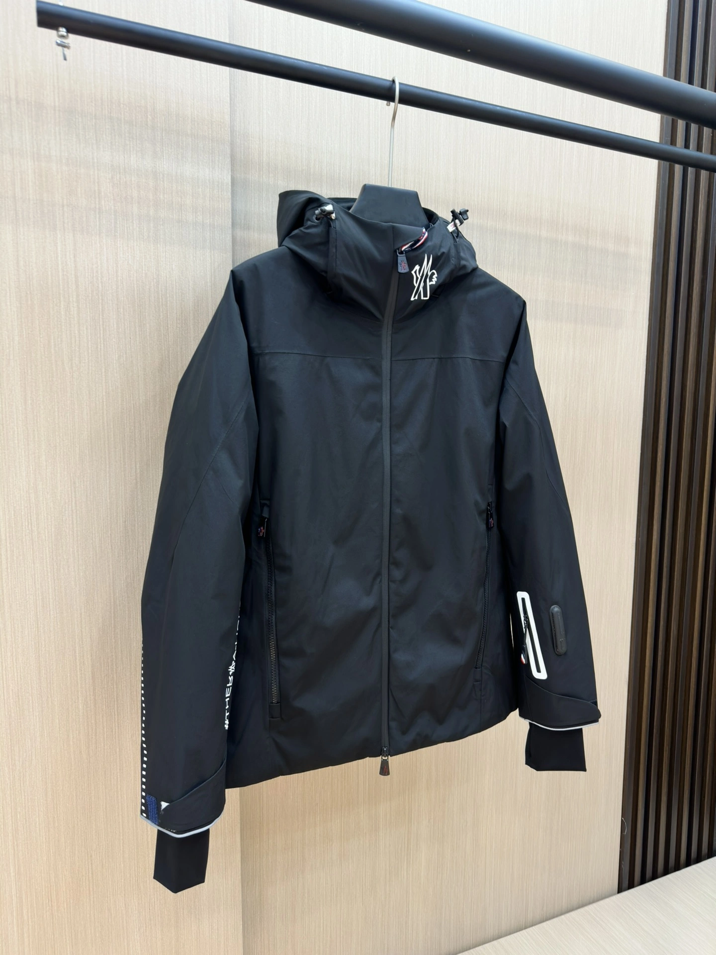 AllSeason Moncler Down Jackets 146248