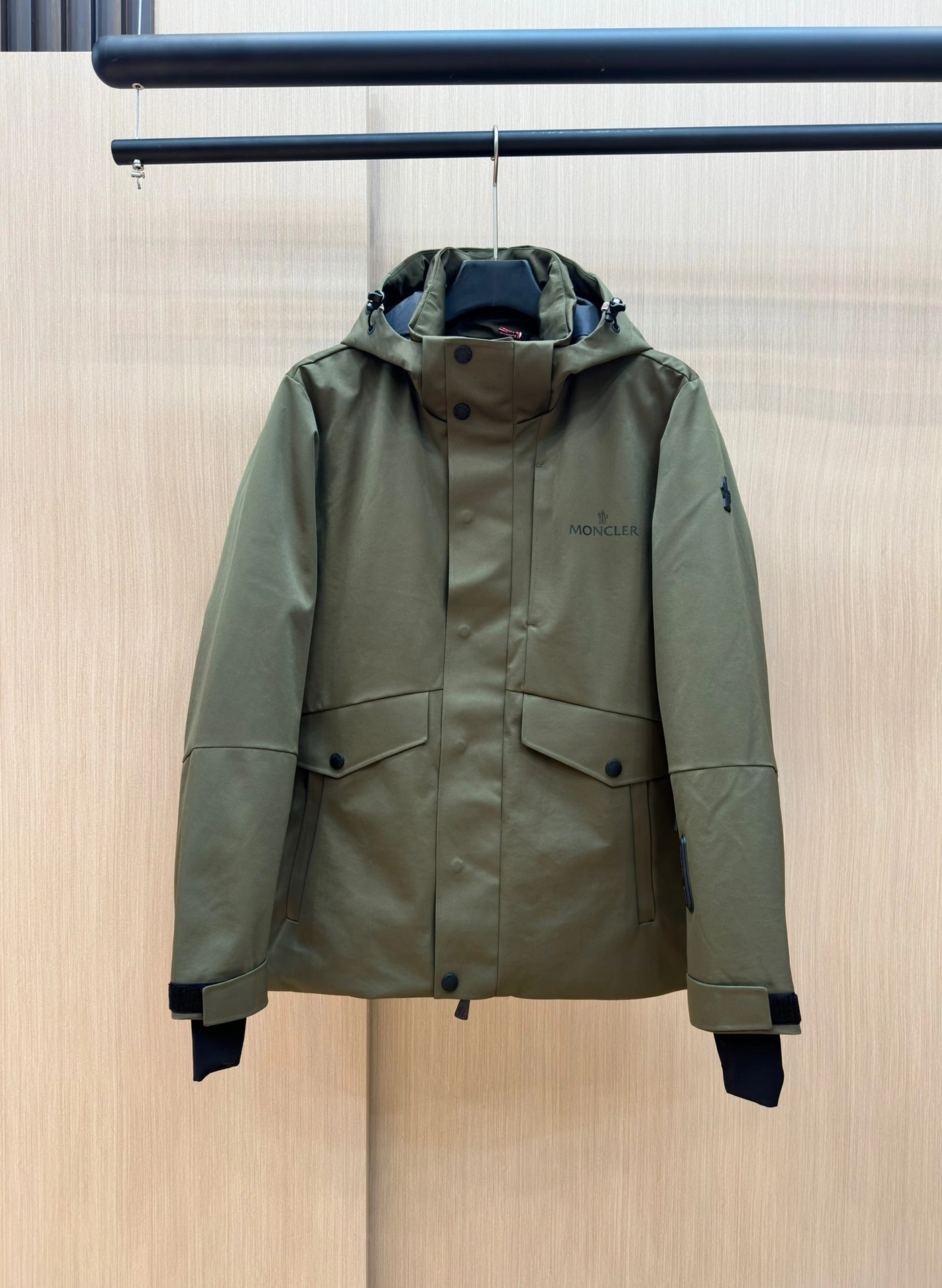 GoodFit Moncler Down Jackets 146250