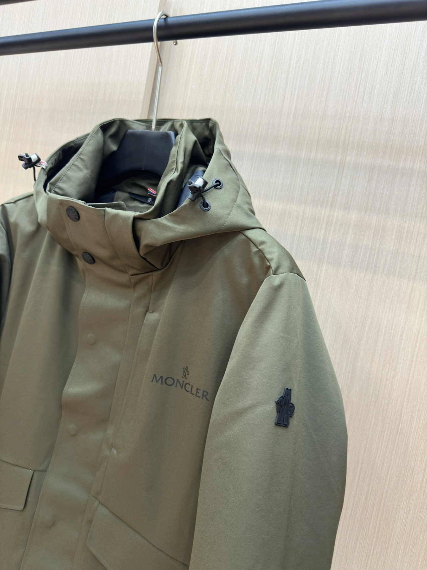GoodFit Moncler Down Jackets 146250