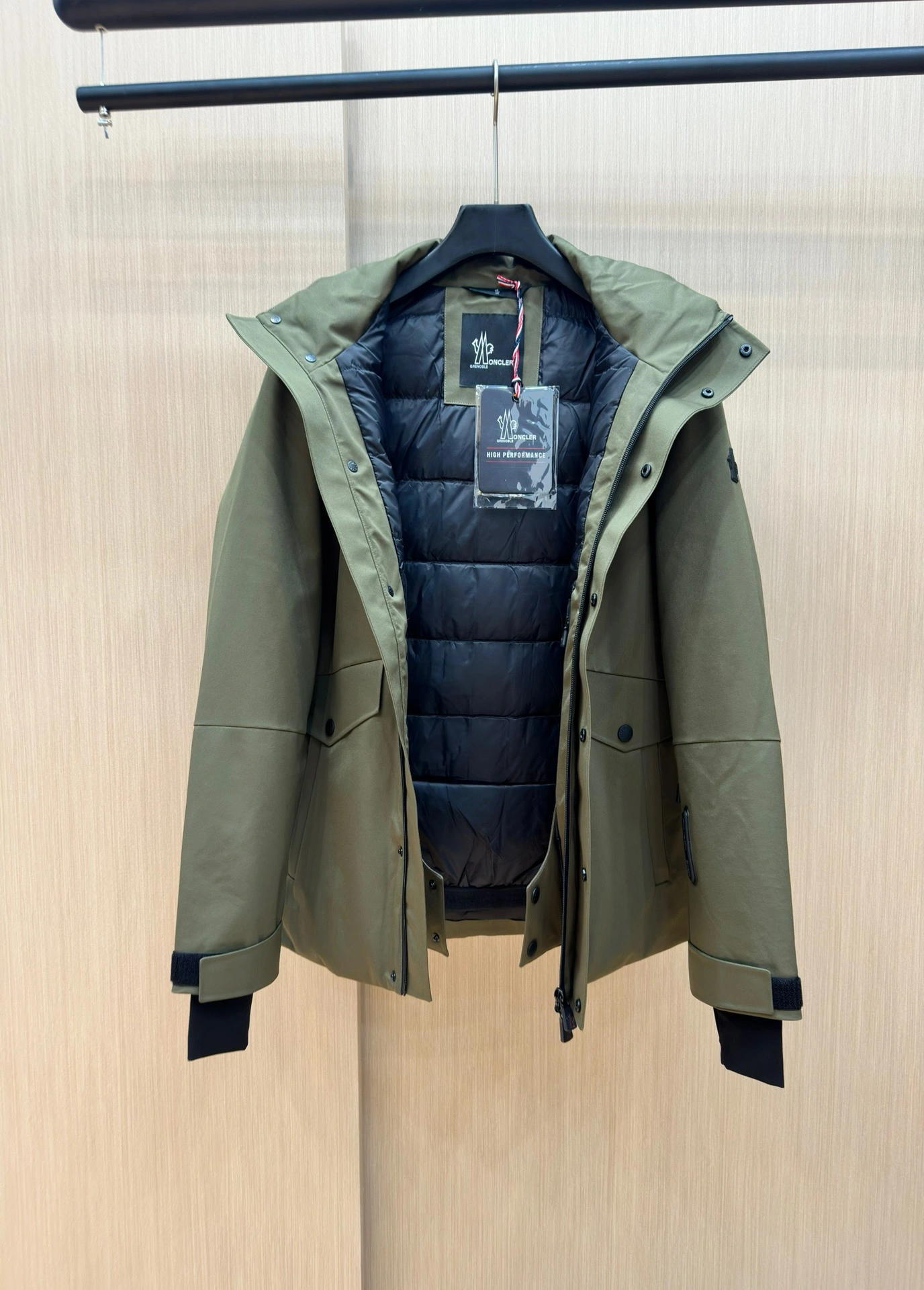GoodFit Moncler Down Jackets 146250