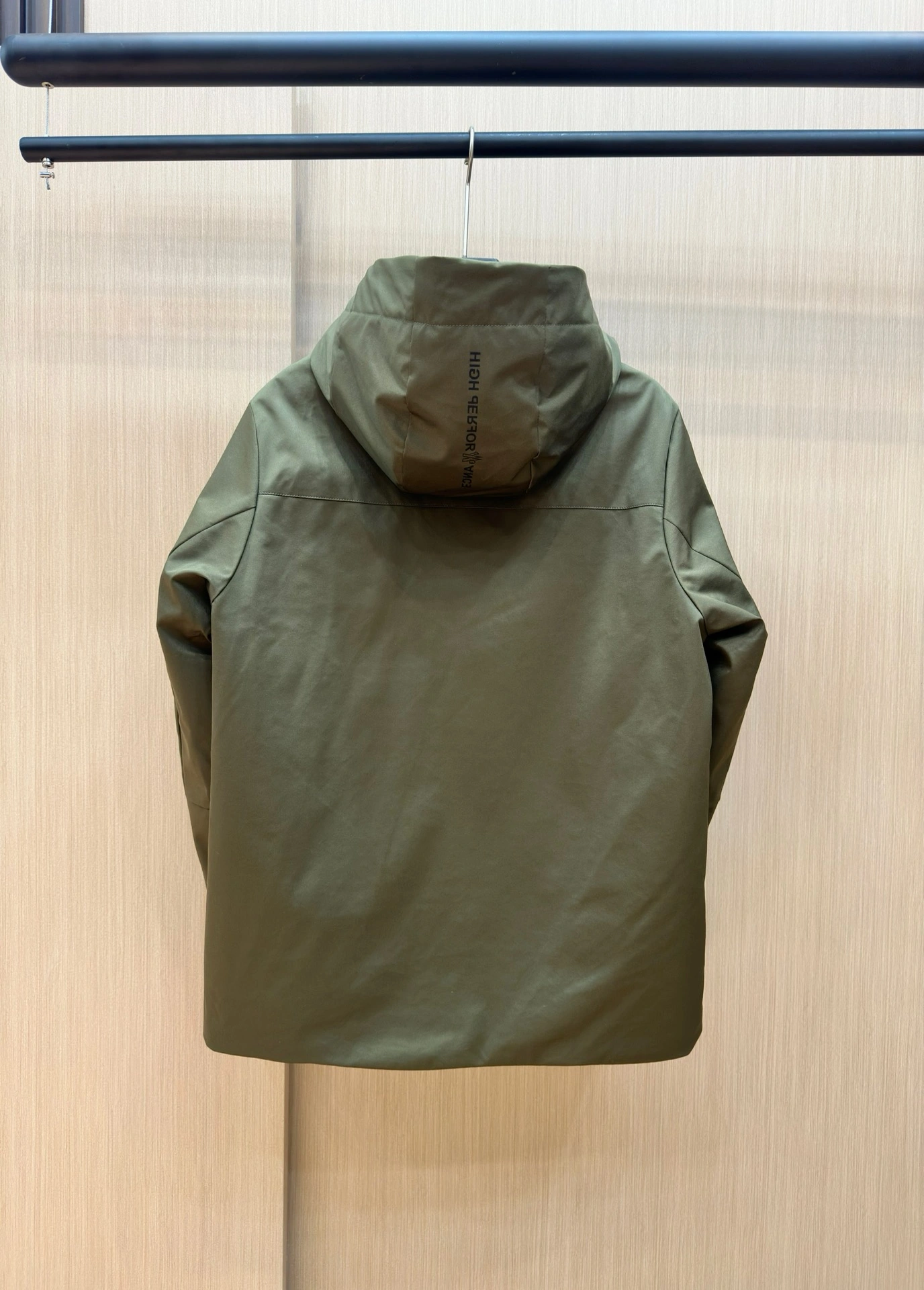 GoodFit Moncler Down Jackets 146250
