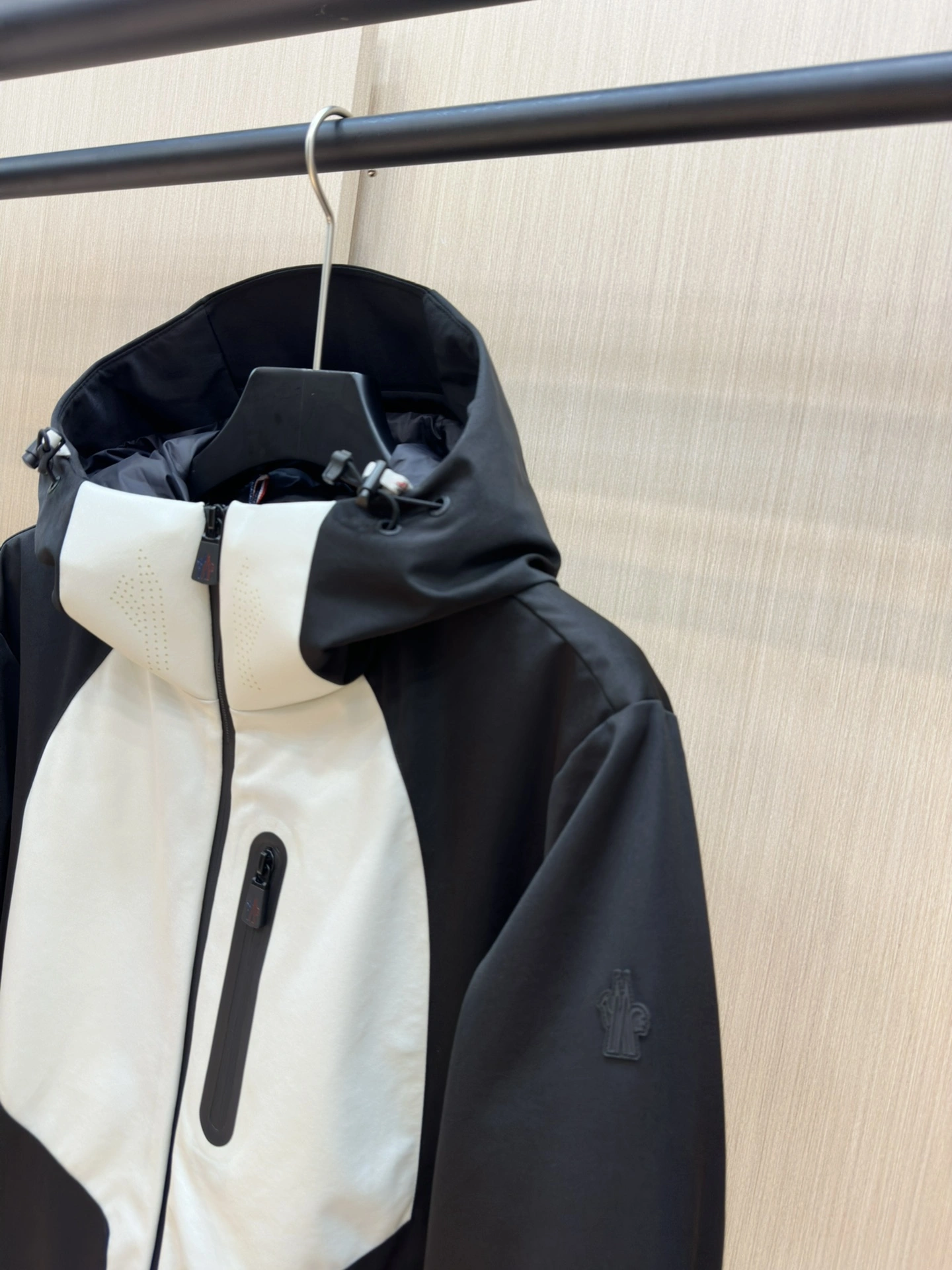 FastDry Moncler Down Jackets 146239