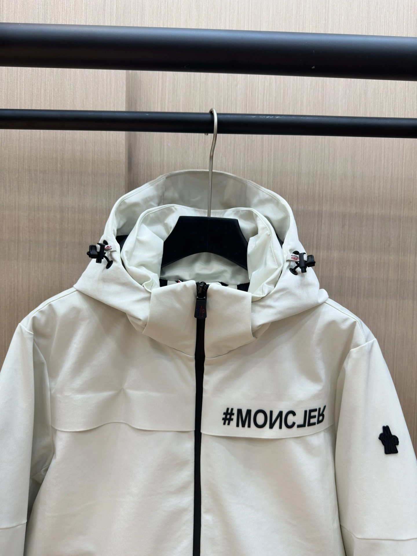 Moncler Down Jackets Compact 146261