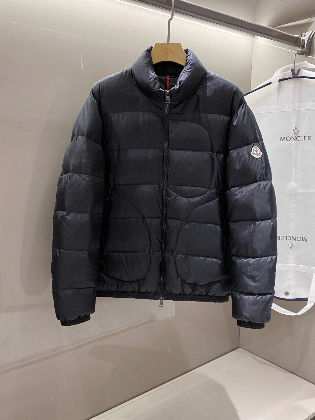 Moncler Down Jackets Premium 146234