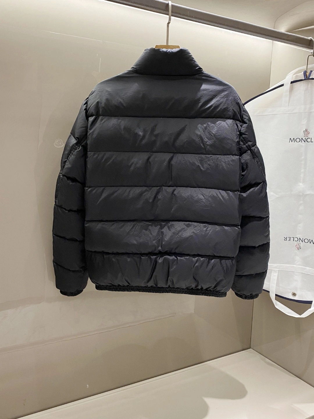 Moncler Down Jackets Premium 146234