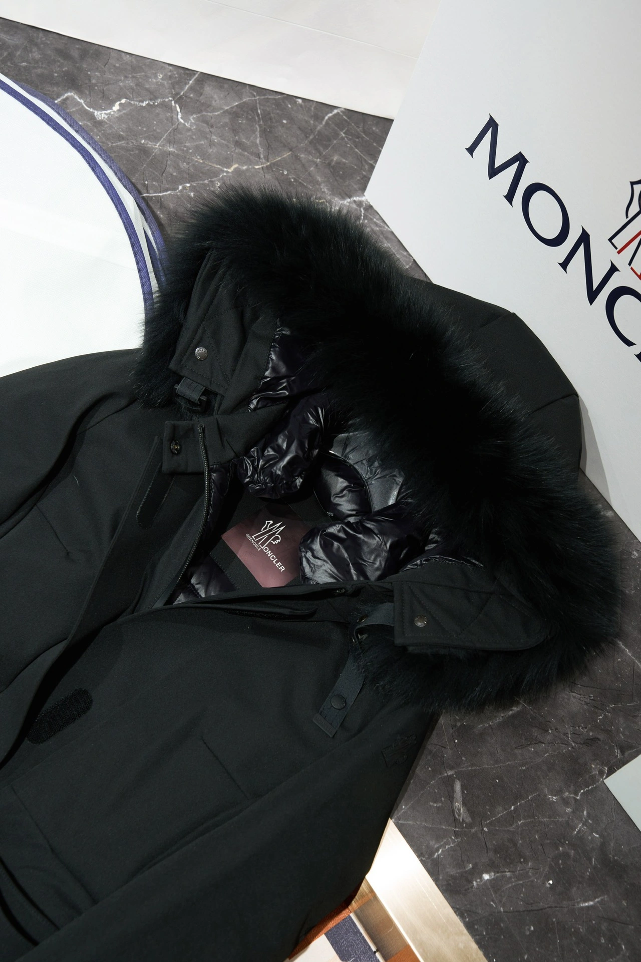 Breathable Moncler Down Jackets 146232