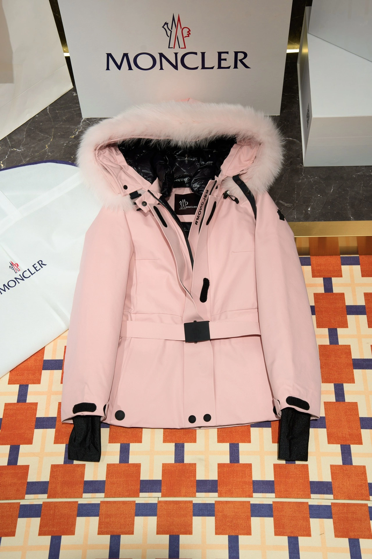 TimelessDesign Moncler Down Jackets 146233