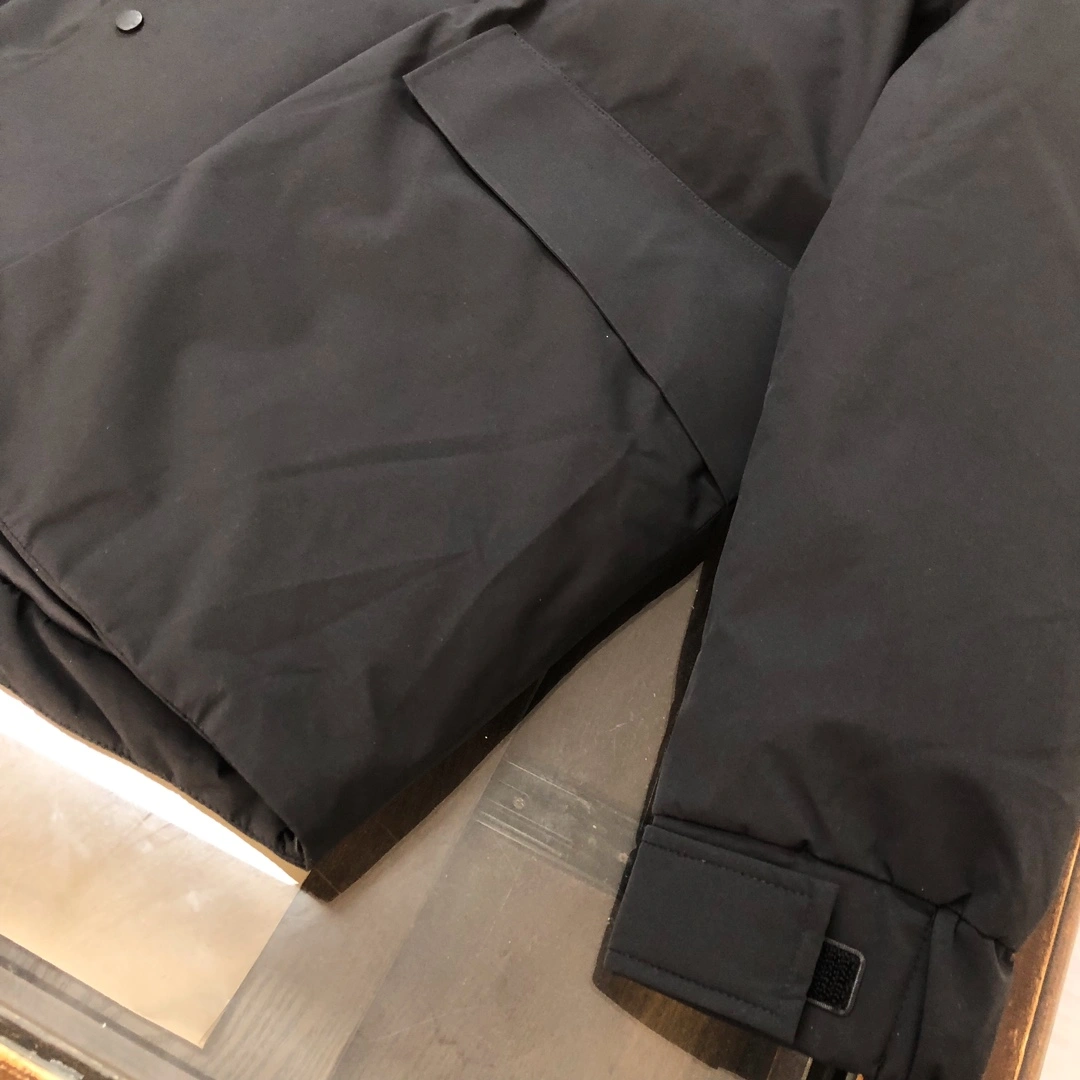 Elegant Moncler Down Jackets 146229