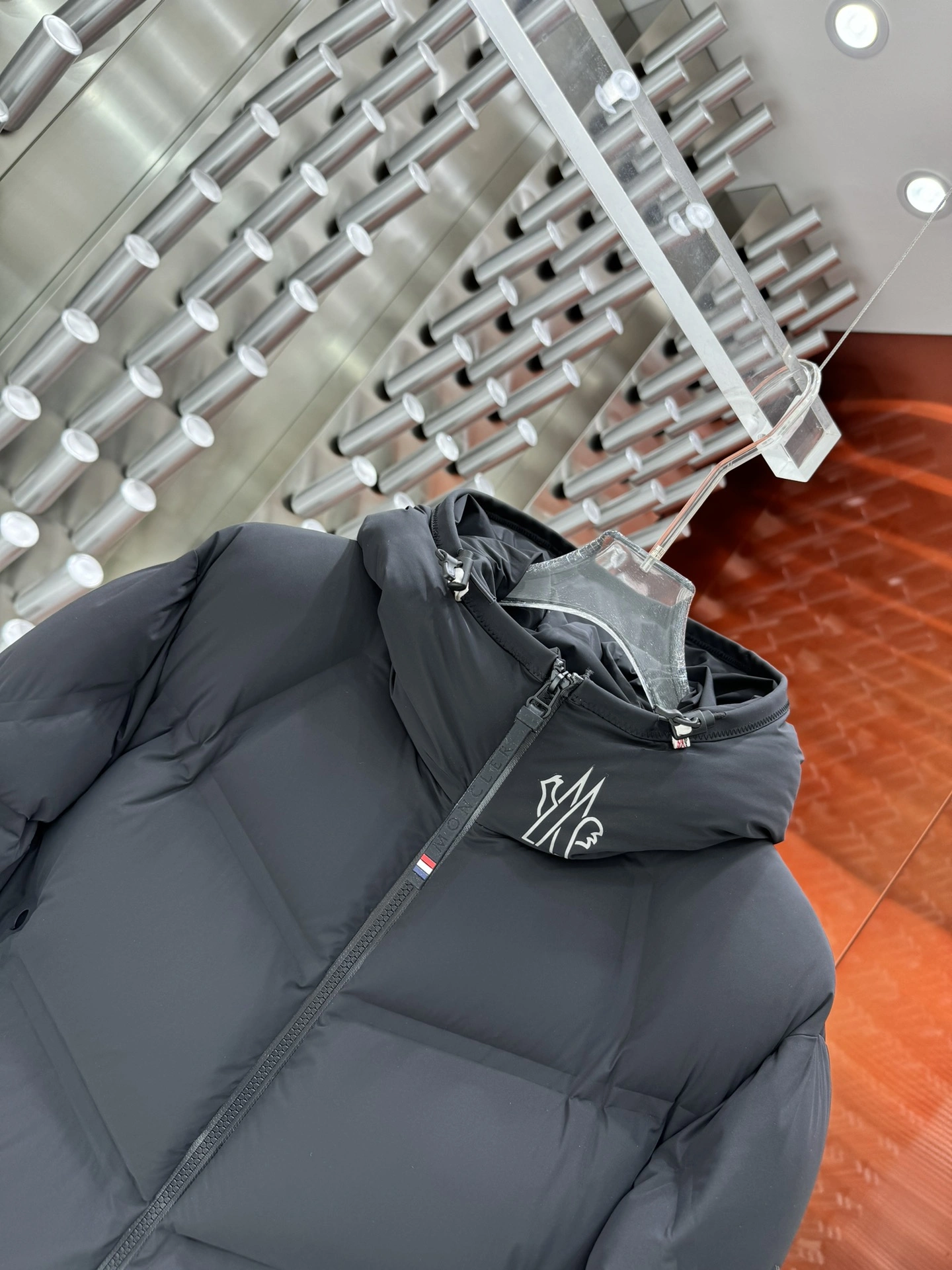 Refined Moncler Down Jackets 146223