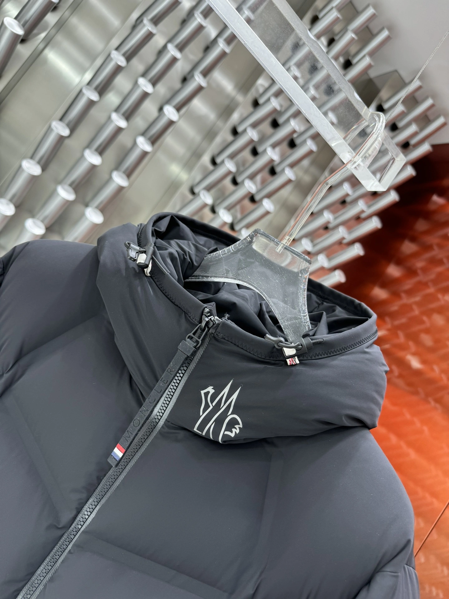 Refined Moncler Down Jackets 146223