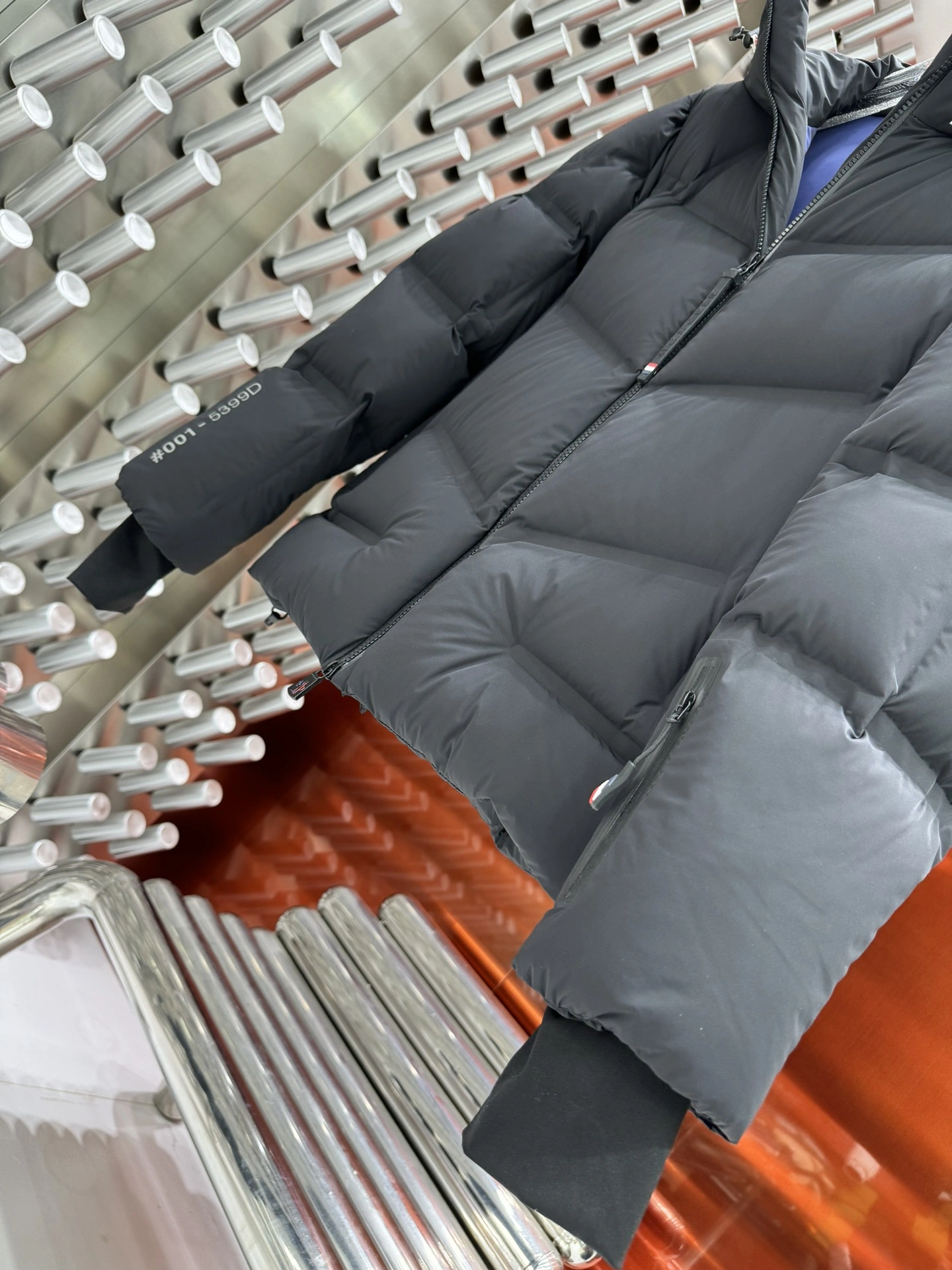 Refined Moncler Down Jackets 146223