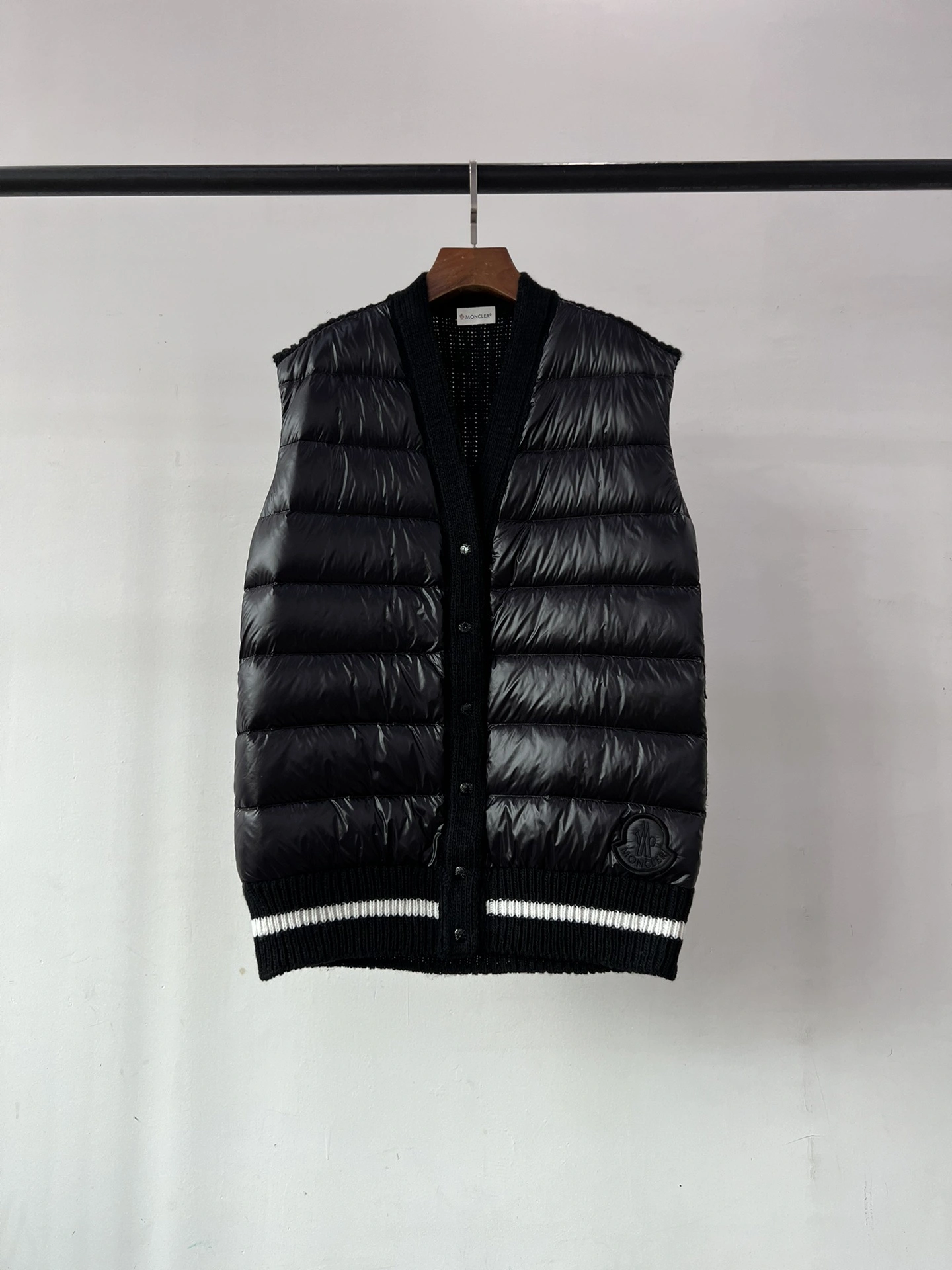 Supportive Moncler Down Jackets 146221