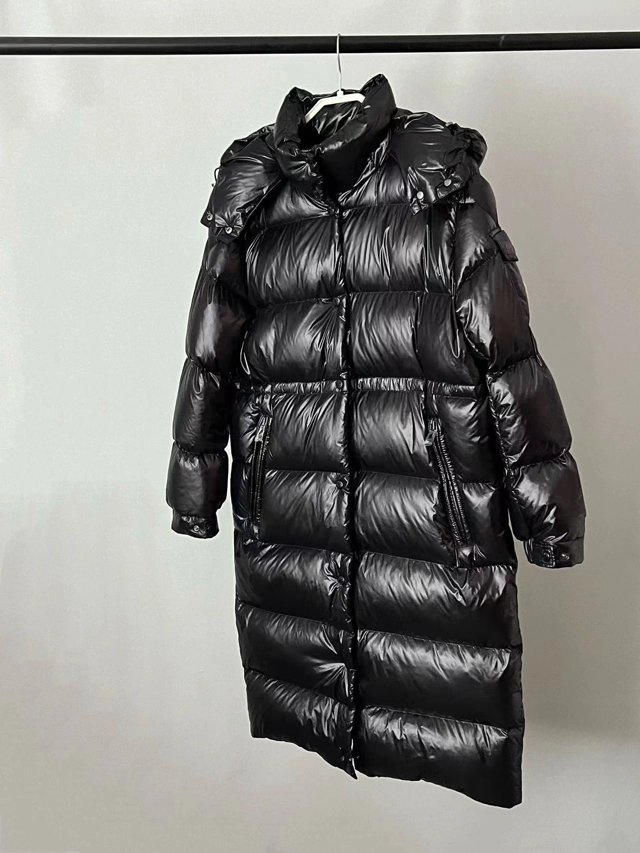 Moncler Down Jackets Unique 146207