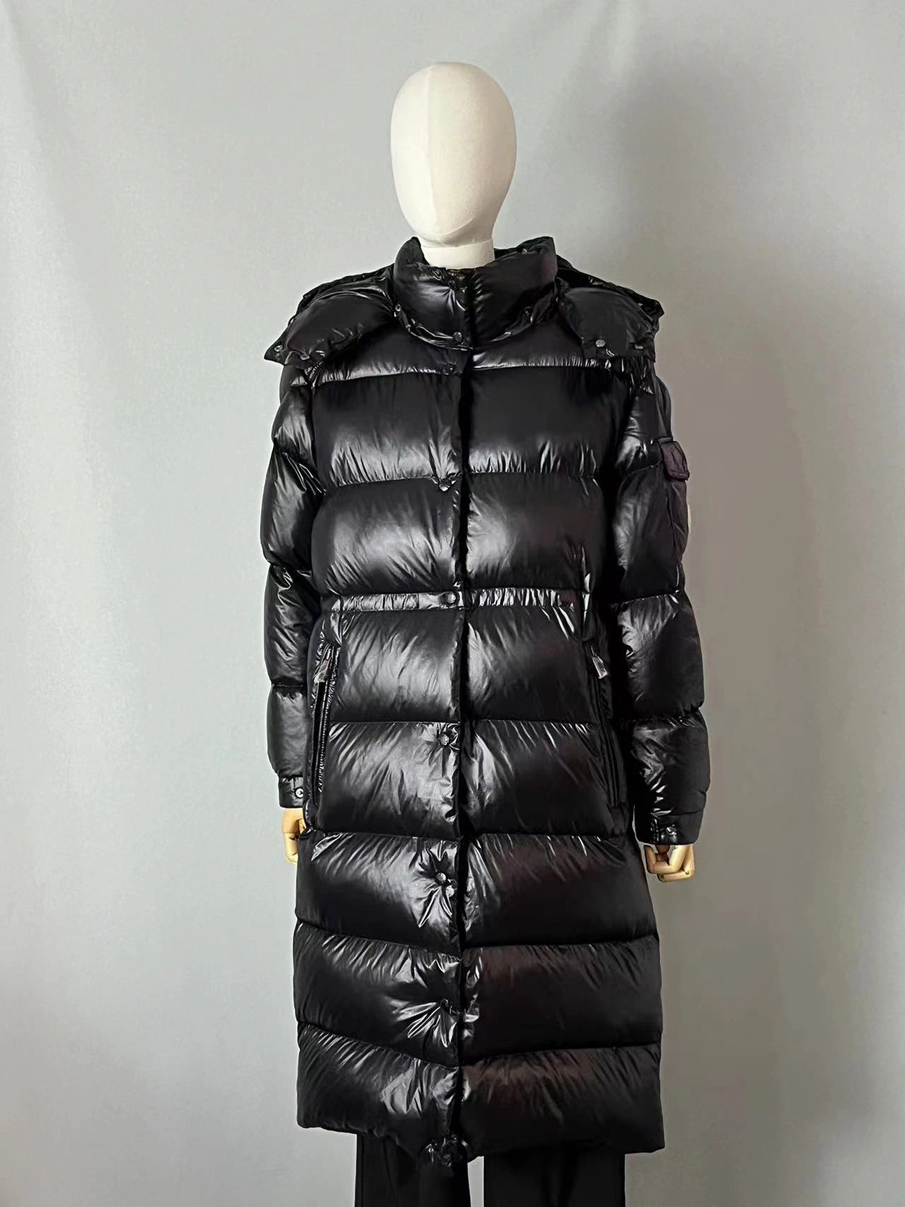 Moncler Down Jackets Unique 146207