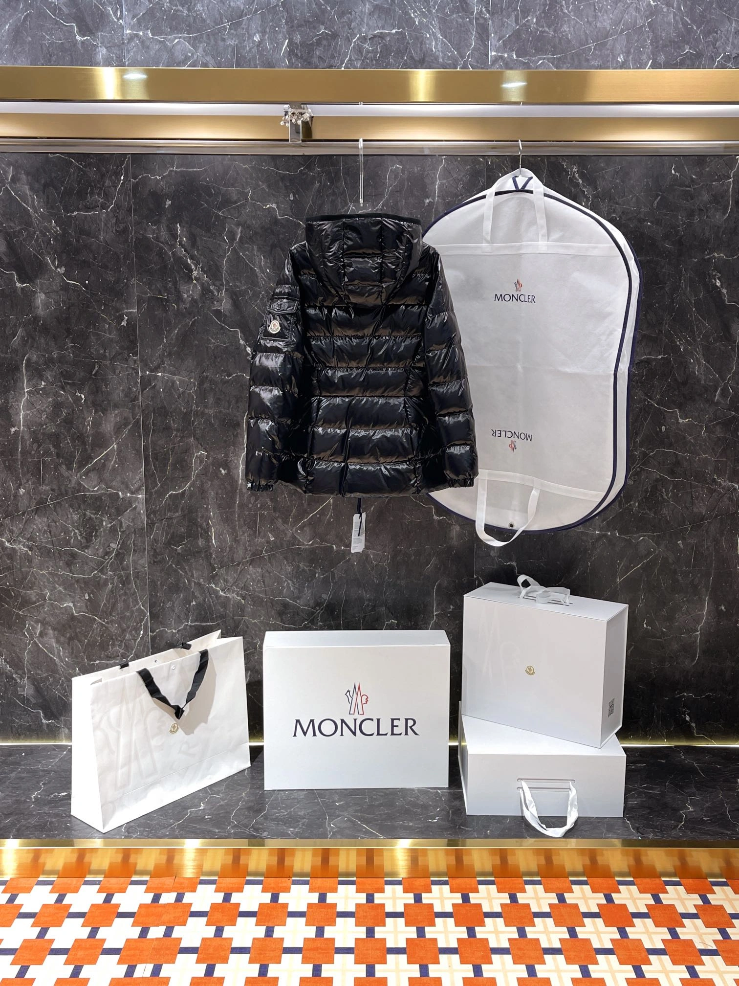 Seasonal Moncler Down Jackets 146210