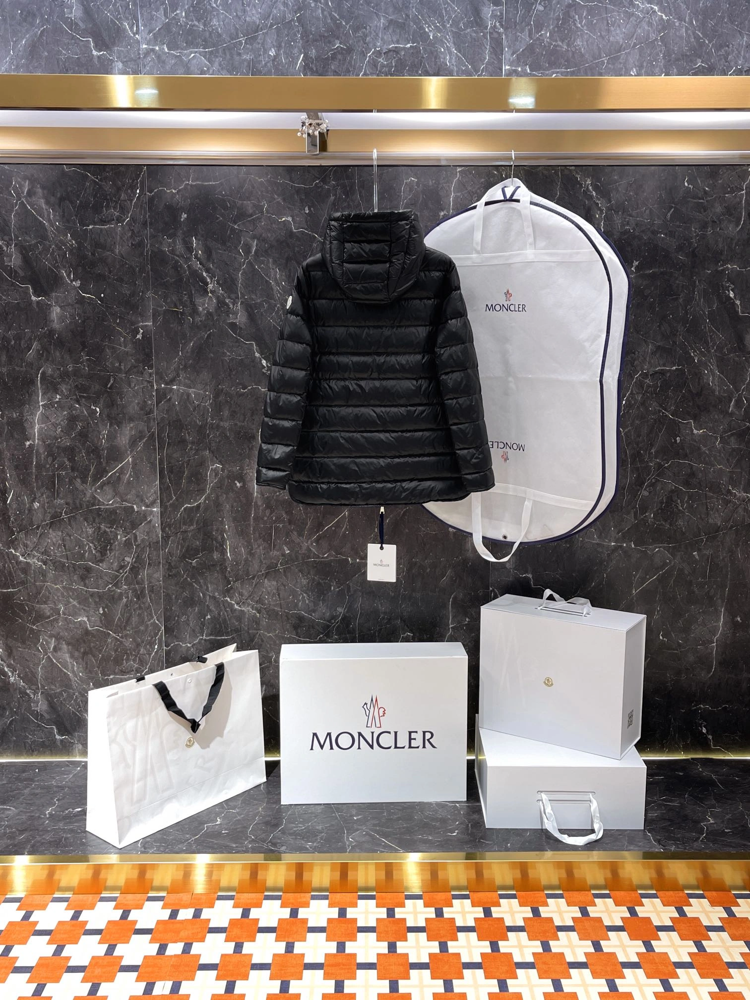Moncler Down Jackets Efficient 146220