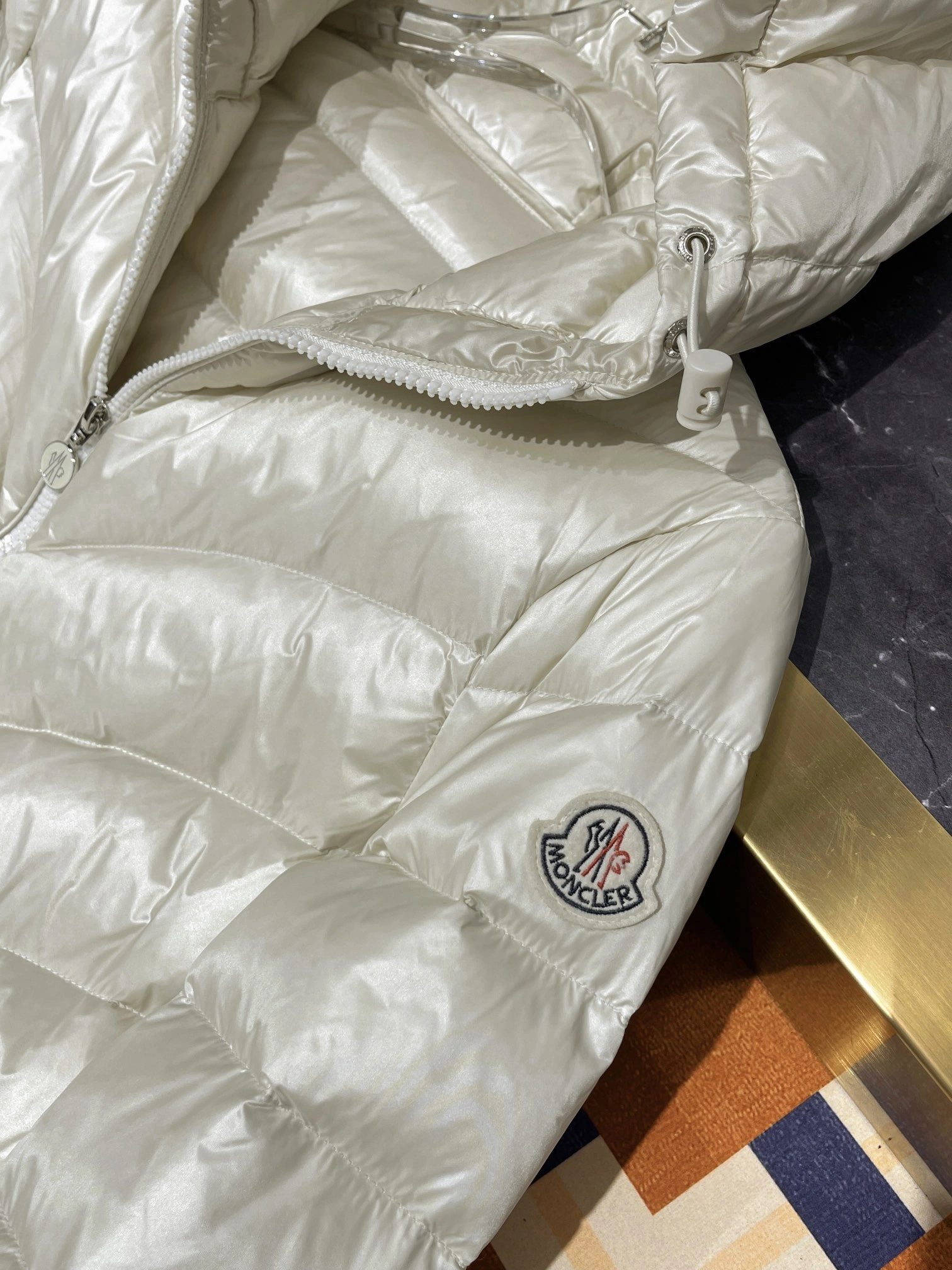 Sleek Moncler Down Jackets 146213