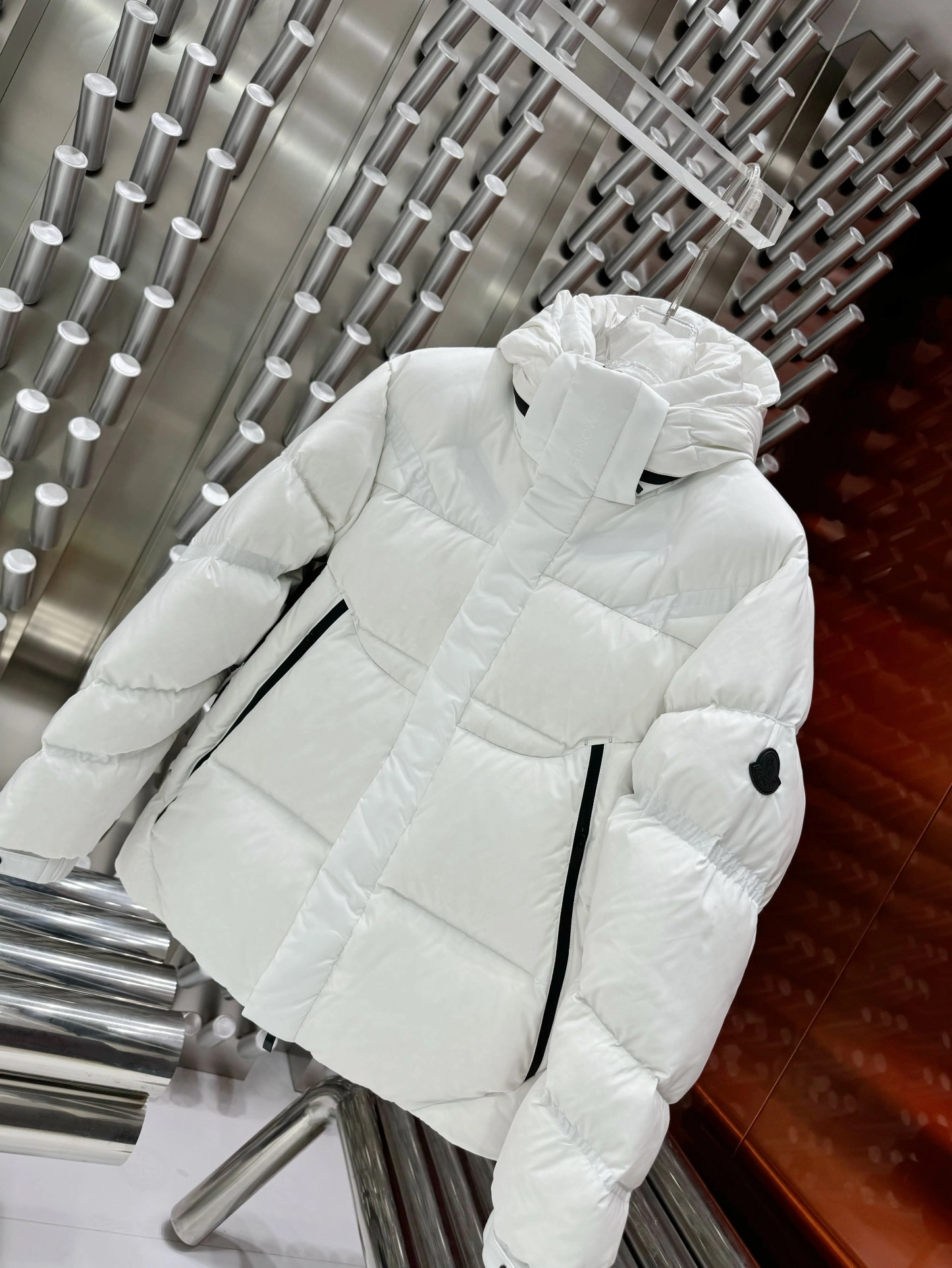 EyeCatching Moncler Down Jackets 146204
