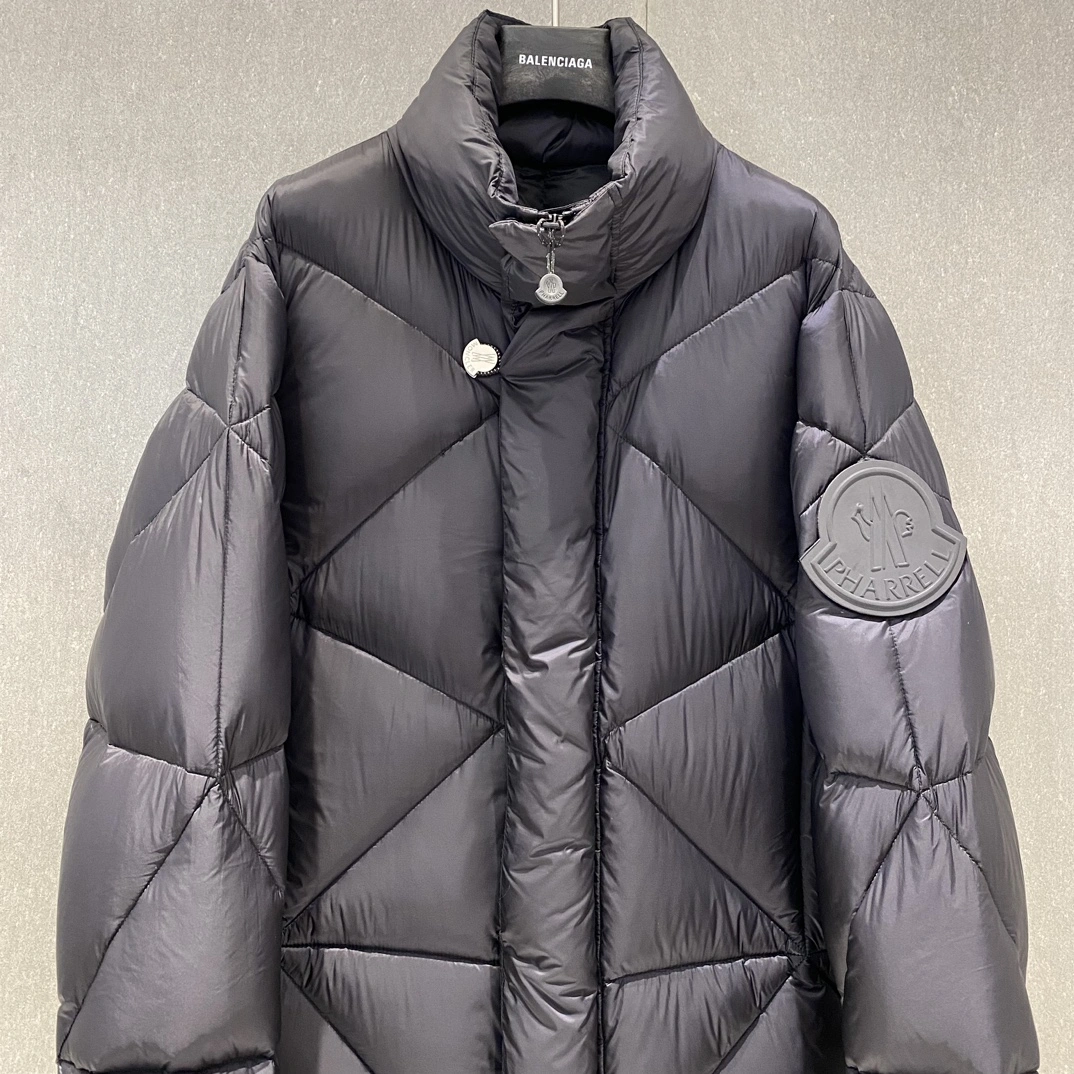 Affordable Moncler Down Jackets 146205