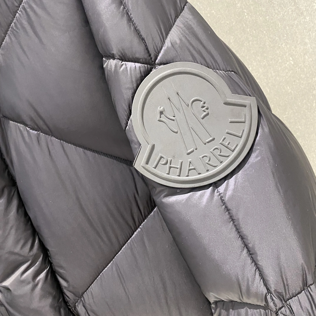Affordable Moncler Down Jackets 146205