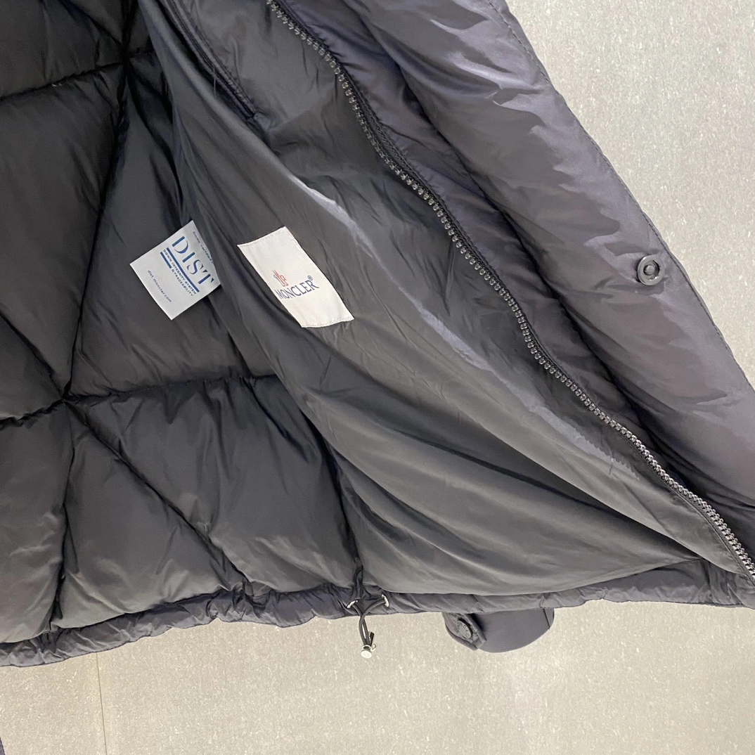 Affordable Moncler Down Jackets 146205