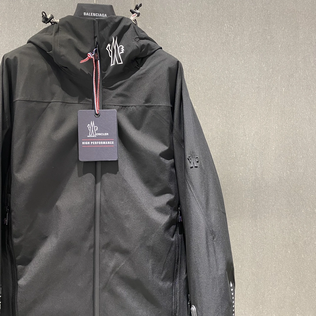 Moncler Down Jackets Lightweight 146211