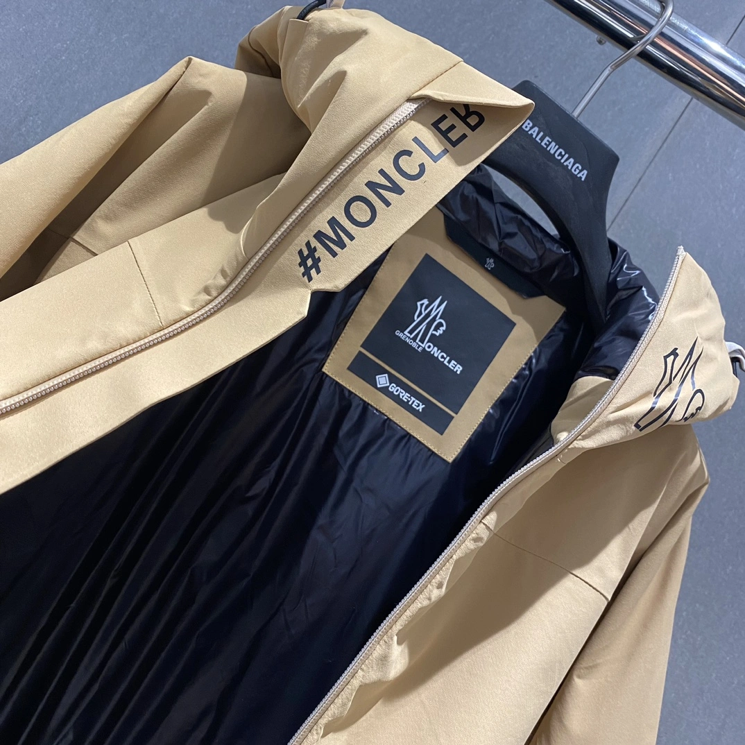 Moncler Down Jackets Sustainable 146208