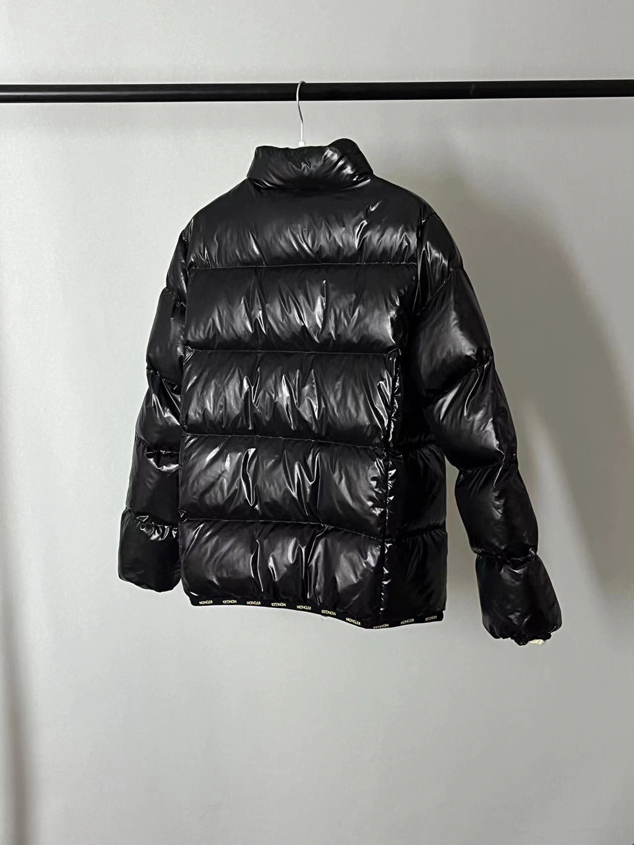 Unisex Moncler Down Jackets 146198