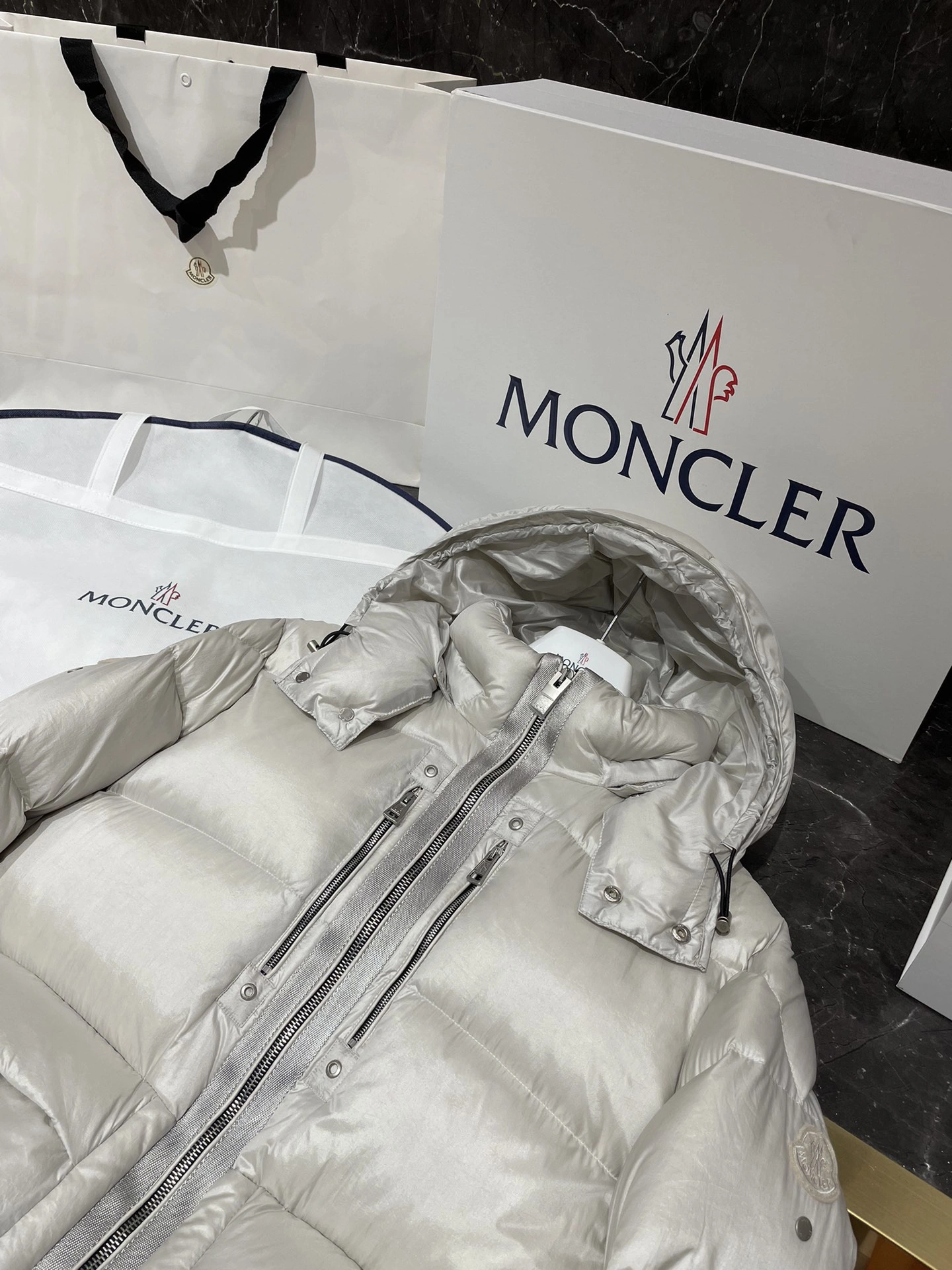 Comfortable Moncler Down Jackets 146200