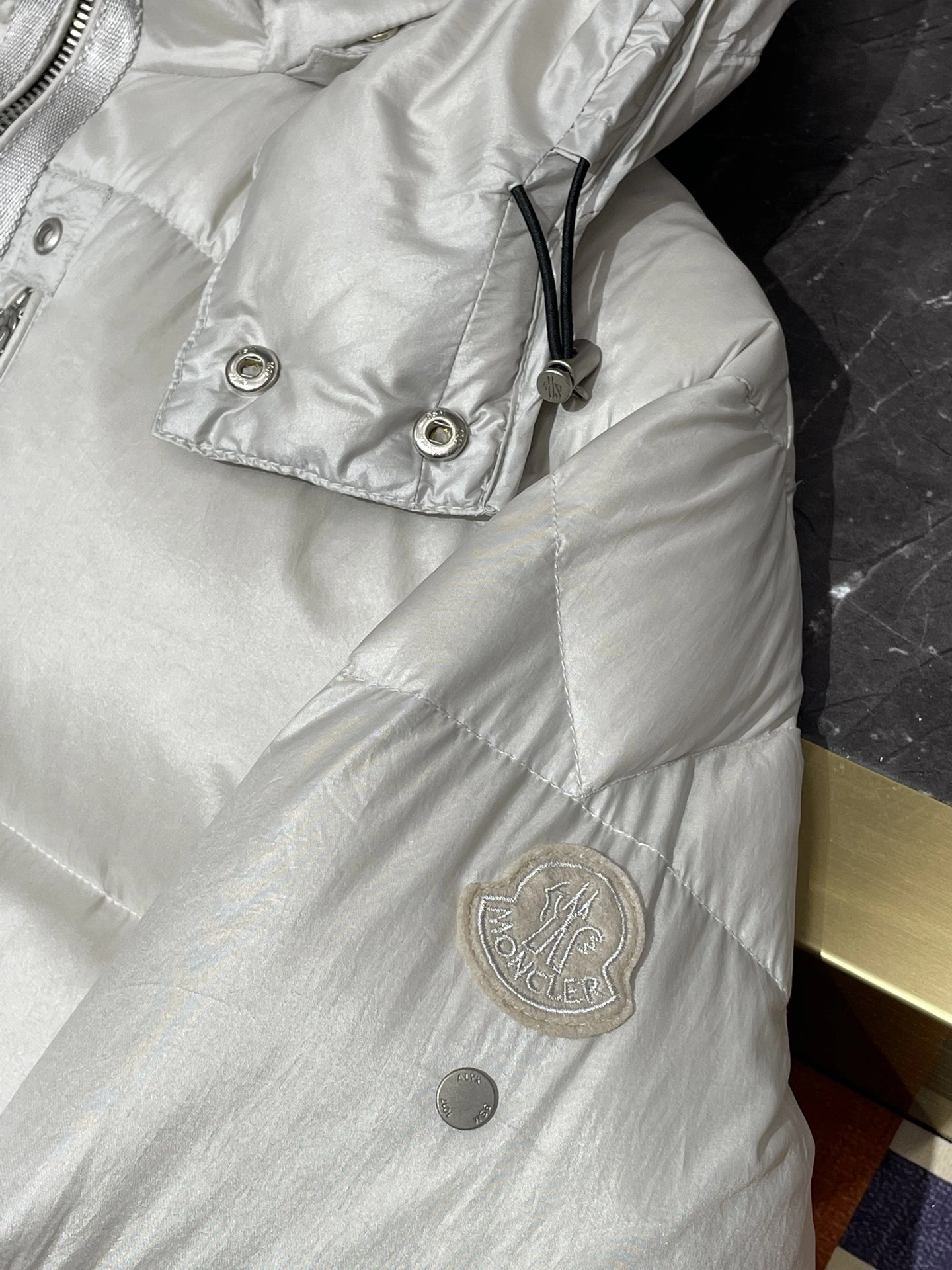 Comfortable Moncler Down Jackets 146200