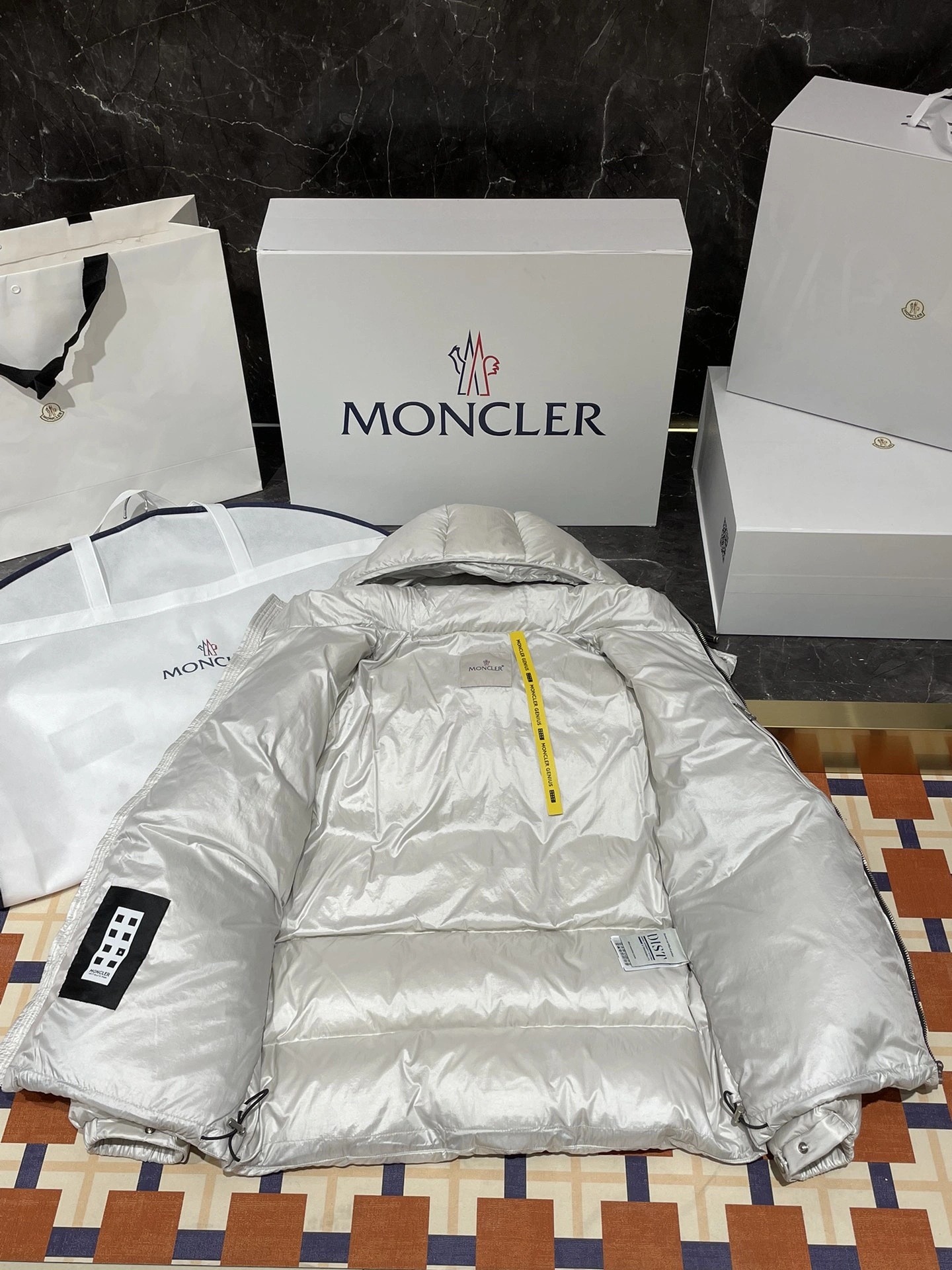 Comfortable Moncler Down Jackets 146200