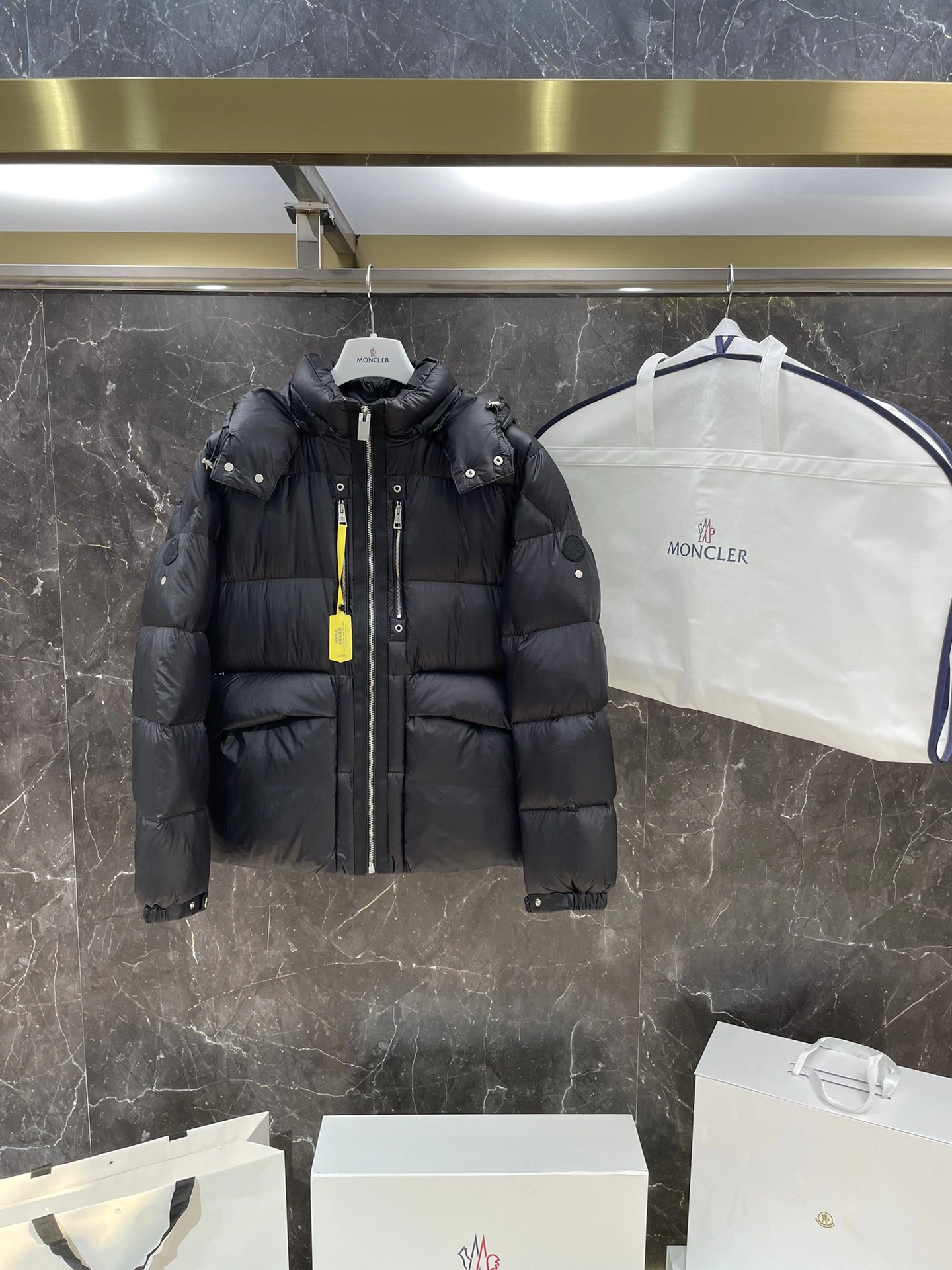 Moncler Down Jackets Lightweight 146197