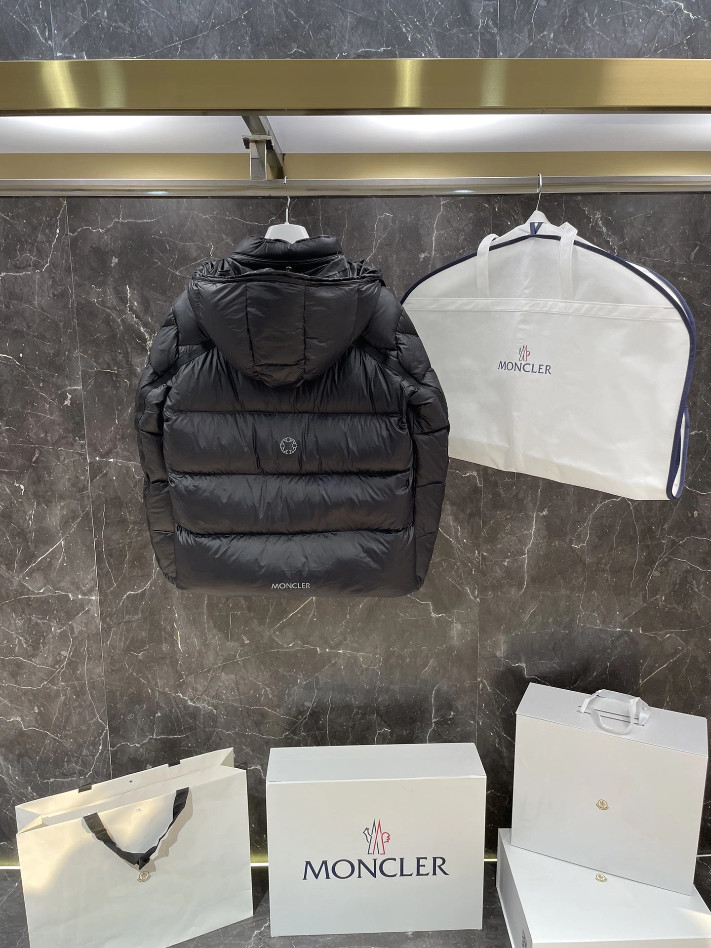 Moncler Down Jackets Lightweight 146197