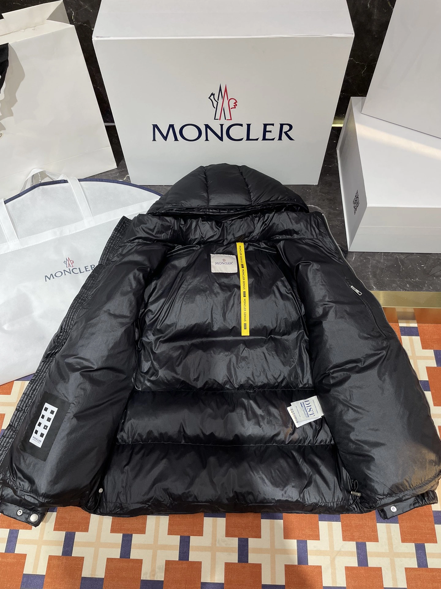Moncler Down Jackets Lightweight 146197
