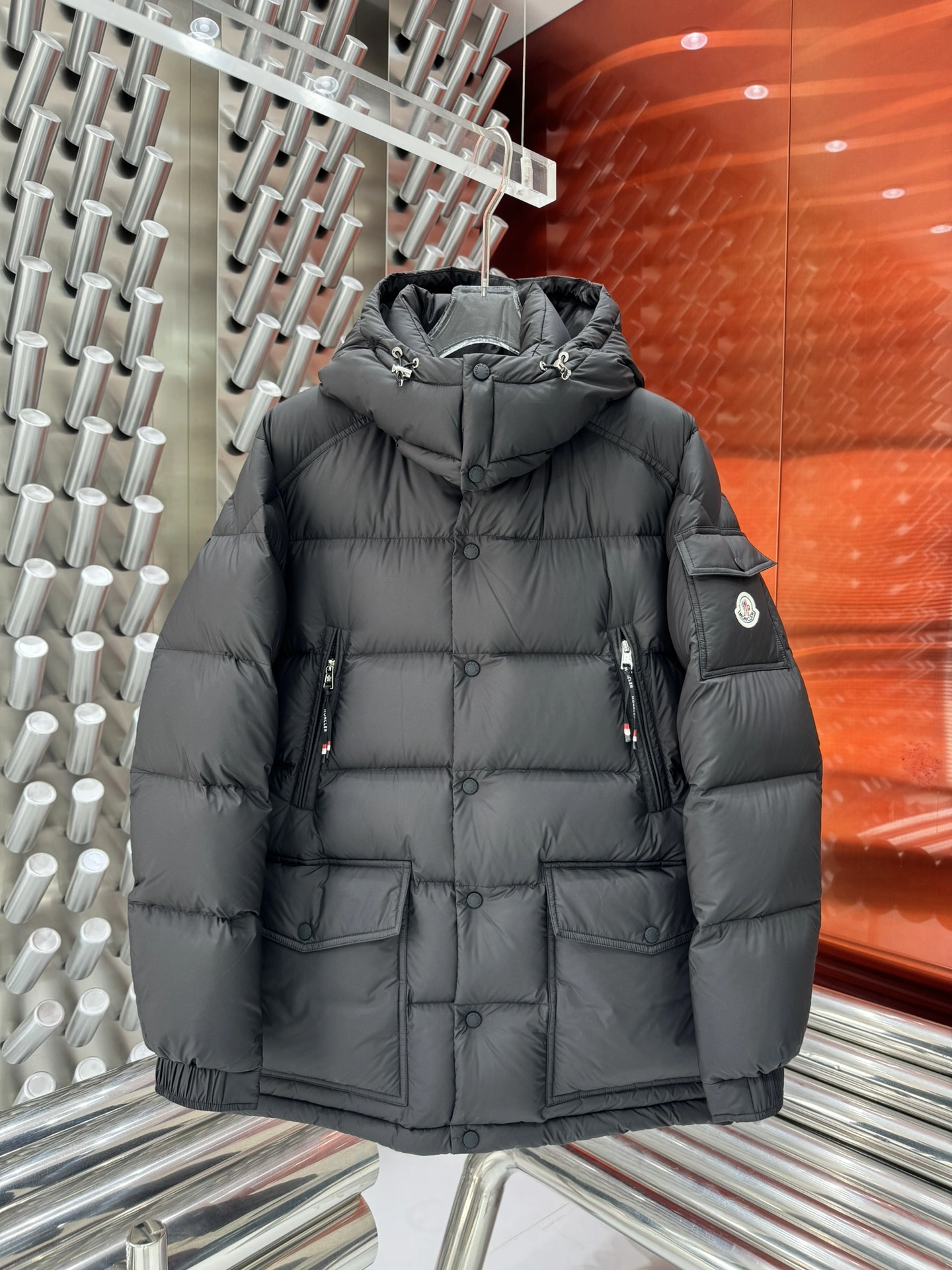 Moncler Down Jackets Neat 146191
