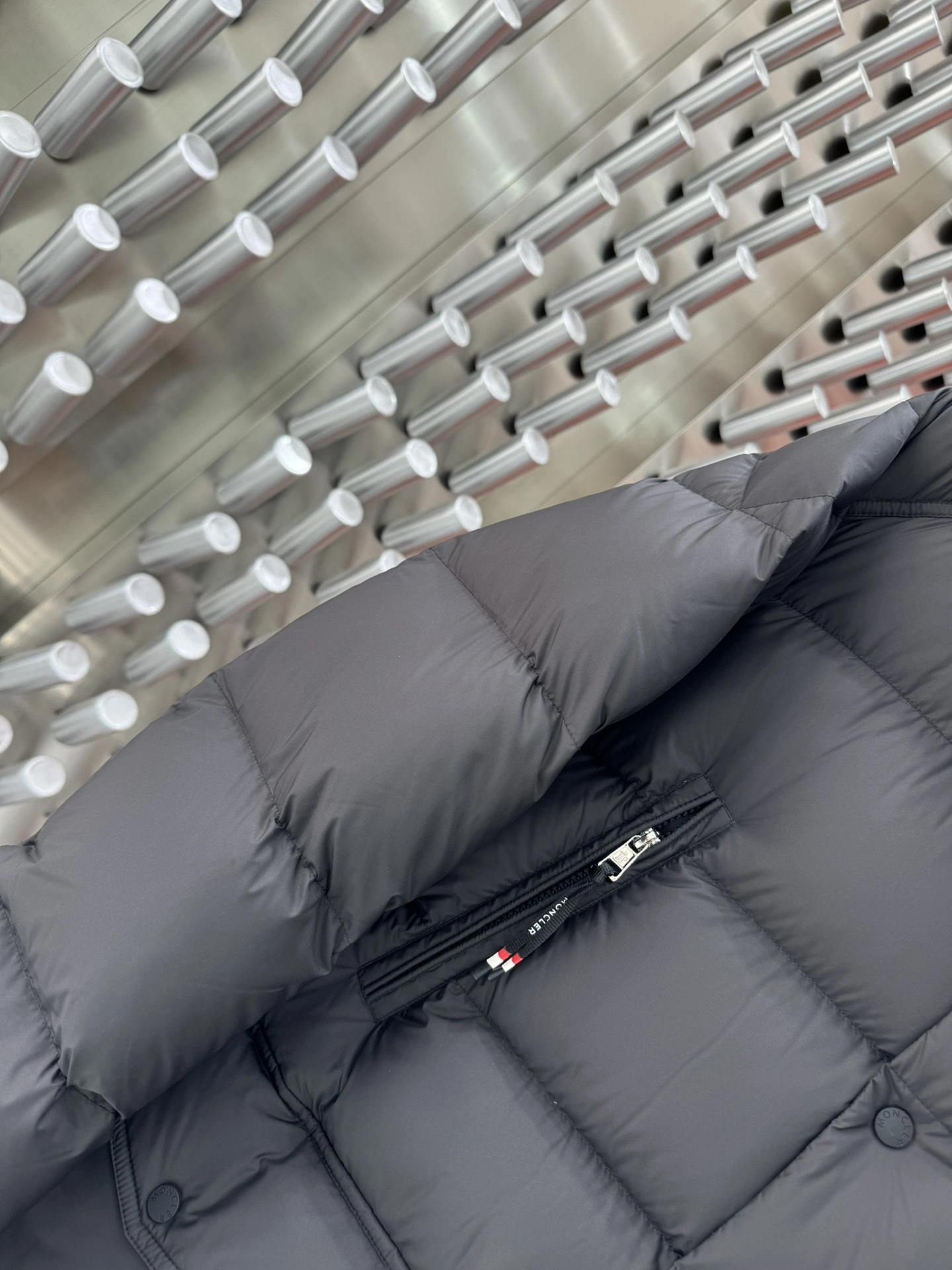 Moncler Down Jackets Neat 146191