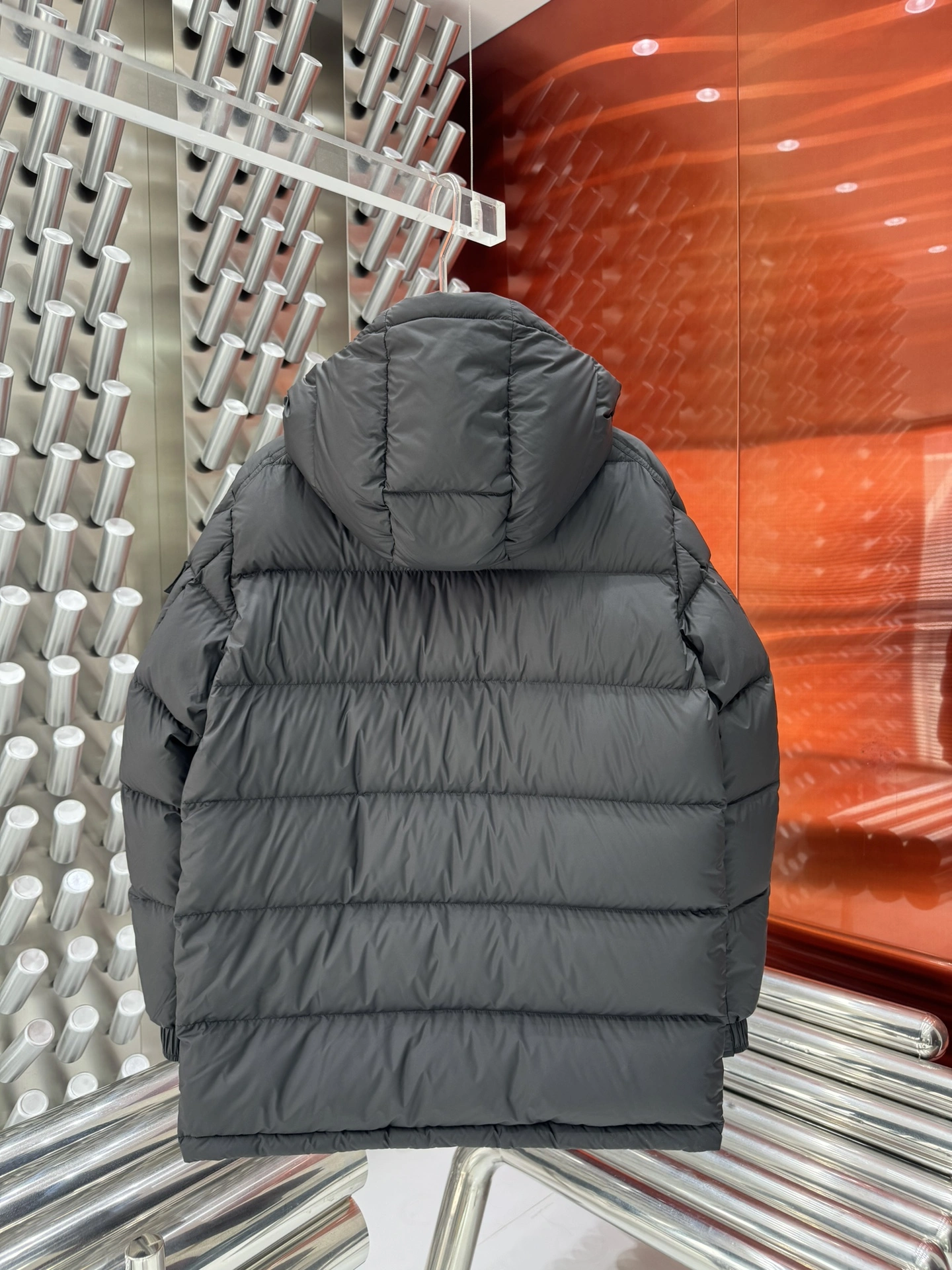 Moncler Down Jackets Neat 146191