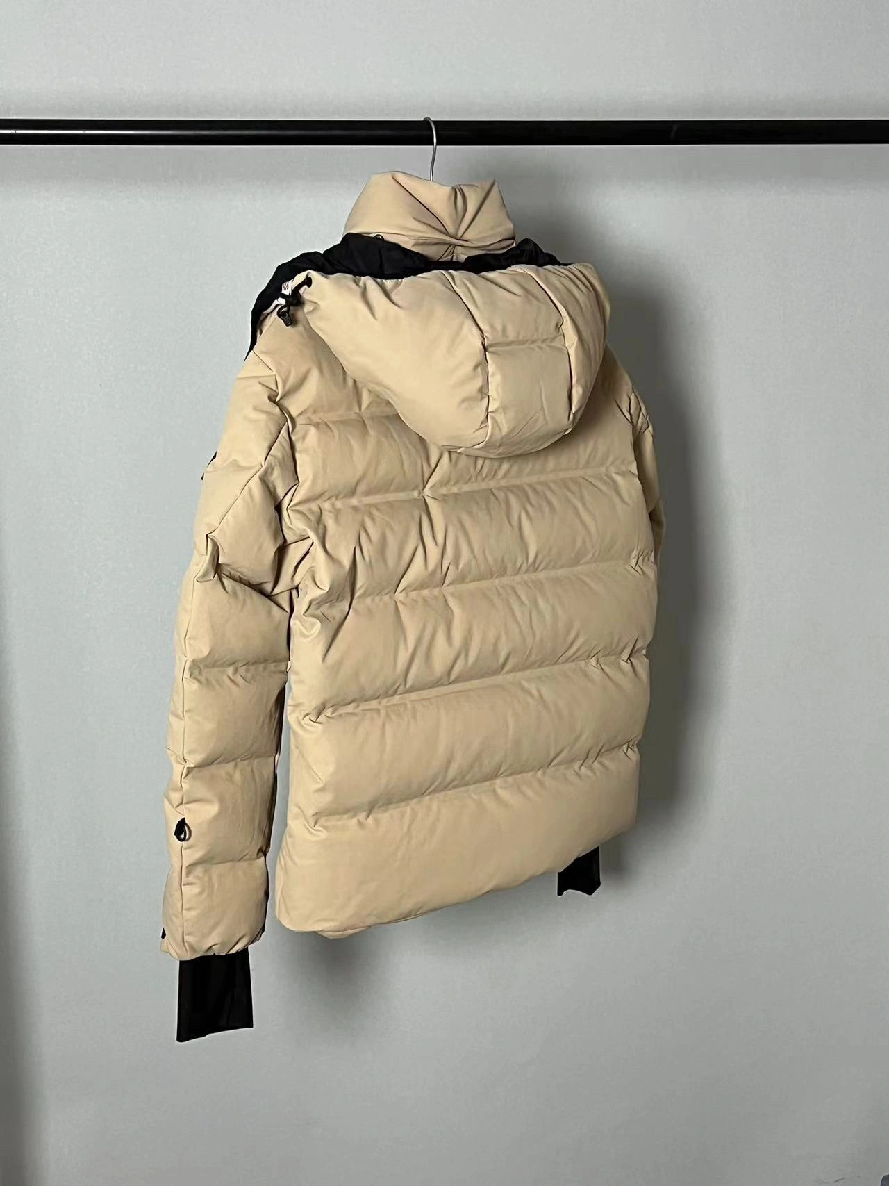 Moncler Down Jackets FlexibleFit 146194