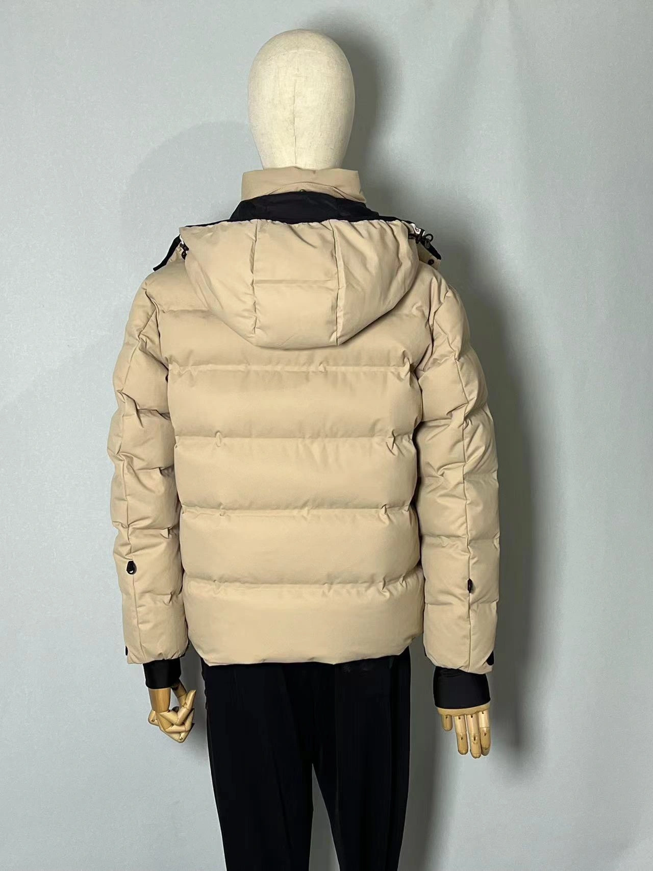 Moncler Down Jackets FlexibleFit 146194