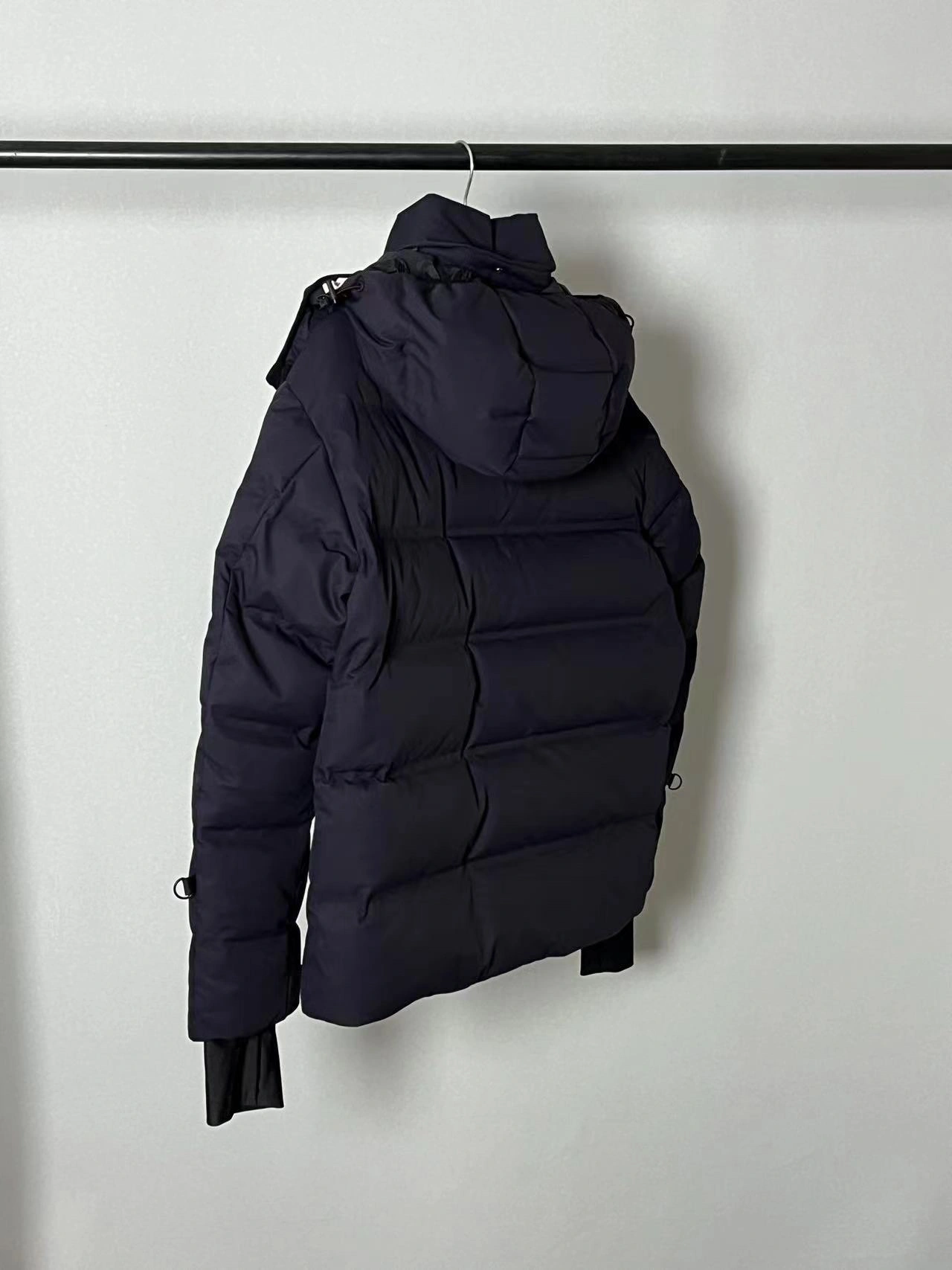 Moncler Down Jackets Resilient 146192