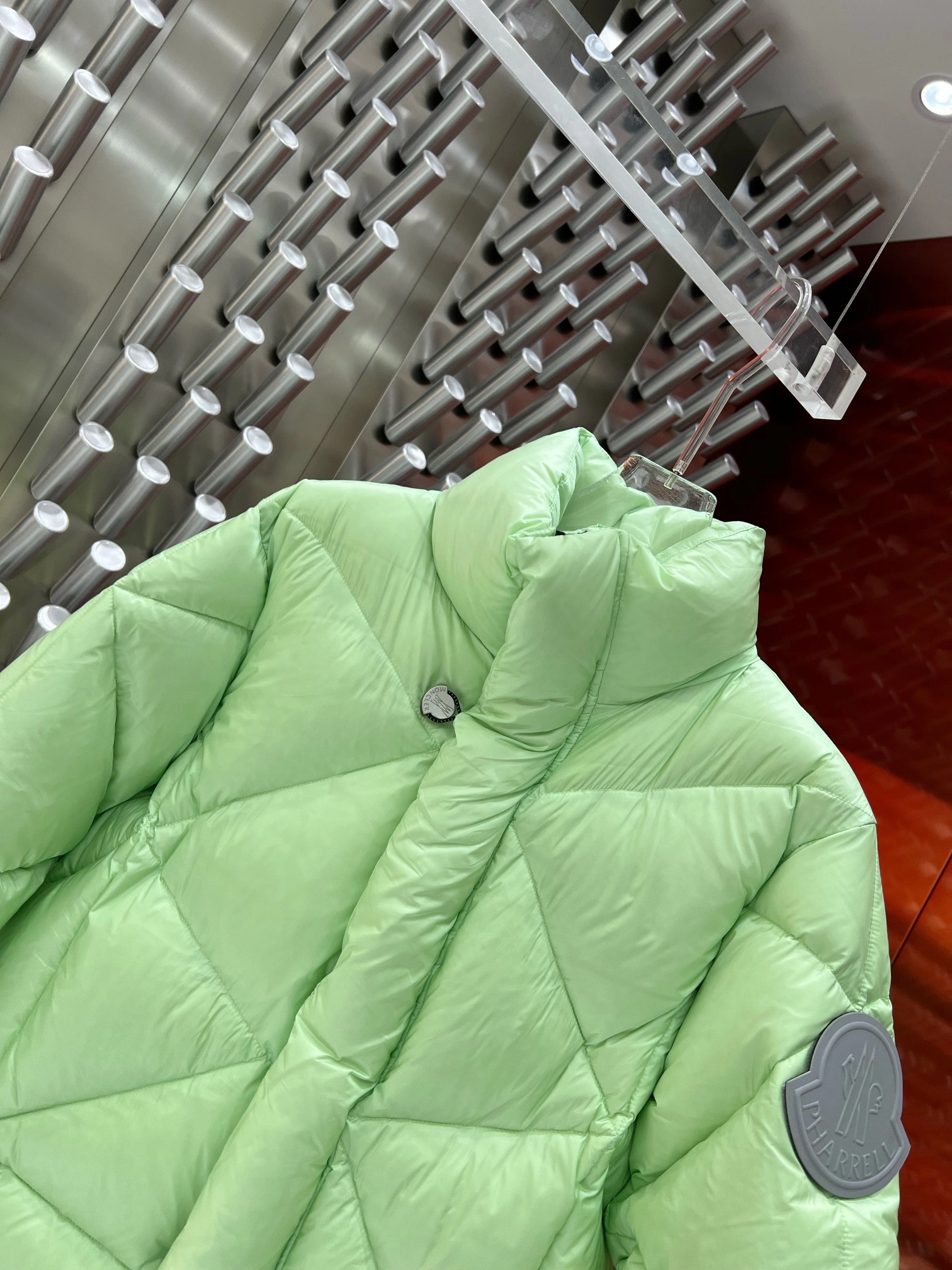 Moncler Down Jackets Attractive 146188