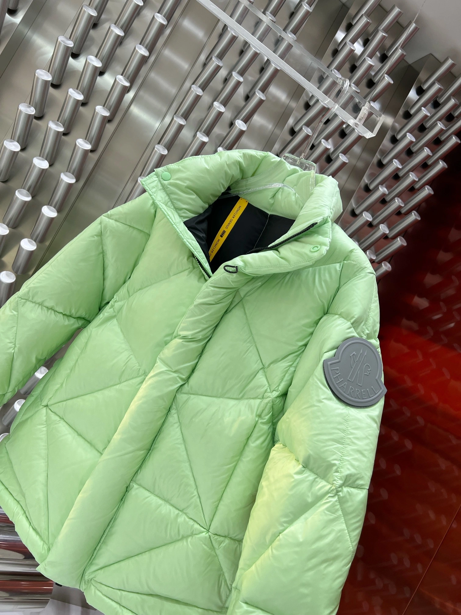 Moncler Down Jackets Attractive 146188