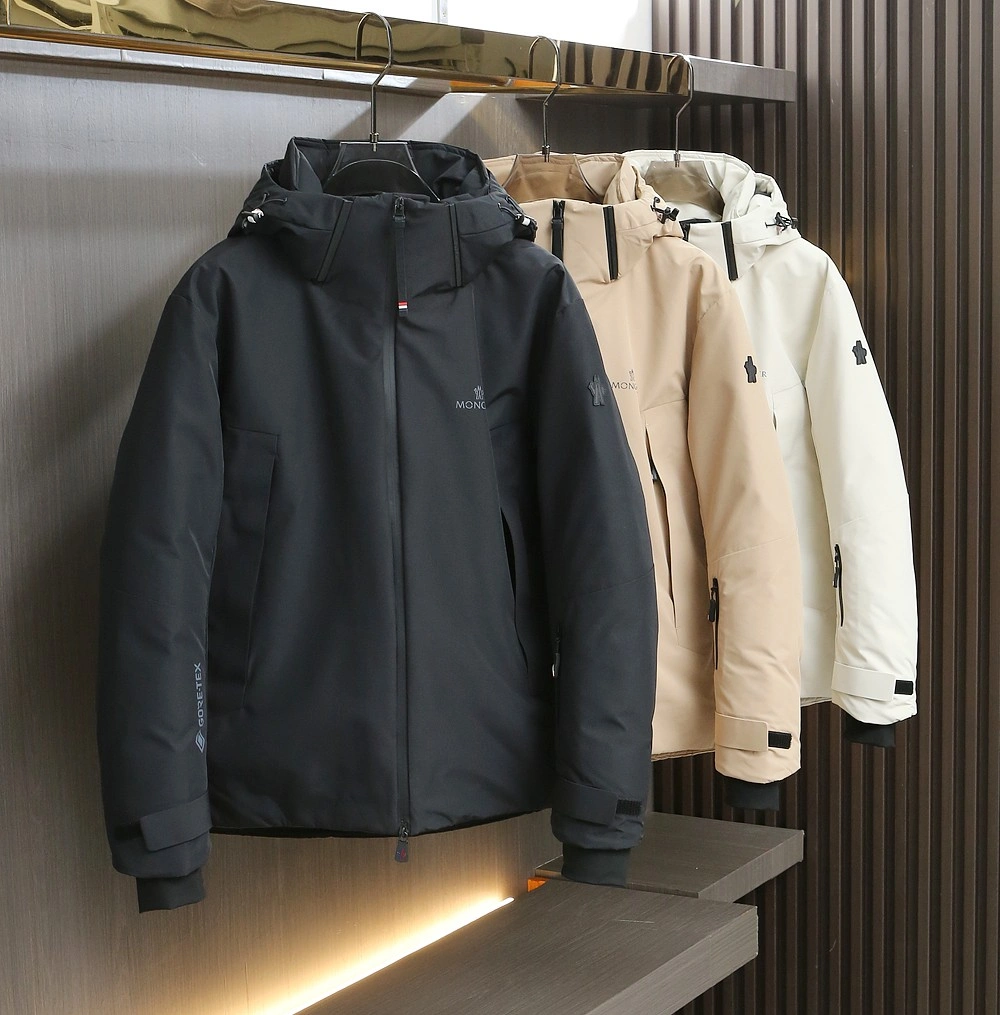 Moncler Down Jackets Compact 146187